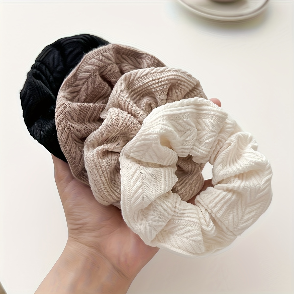 E-shop 3er/4er/Populäre Neue Französische Retro Süße Plüsch Haargummis für Herbst und Winter, High-End Gefühl