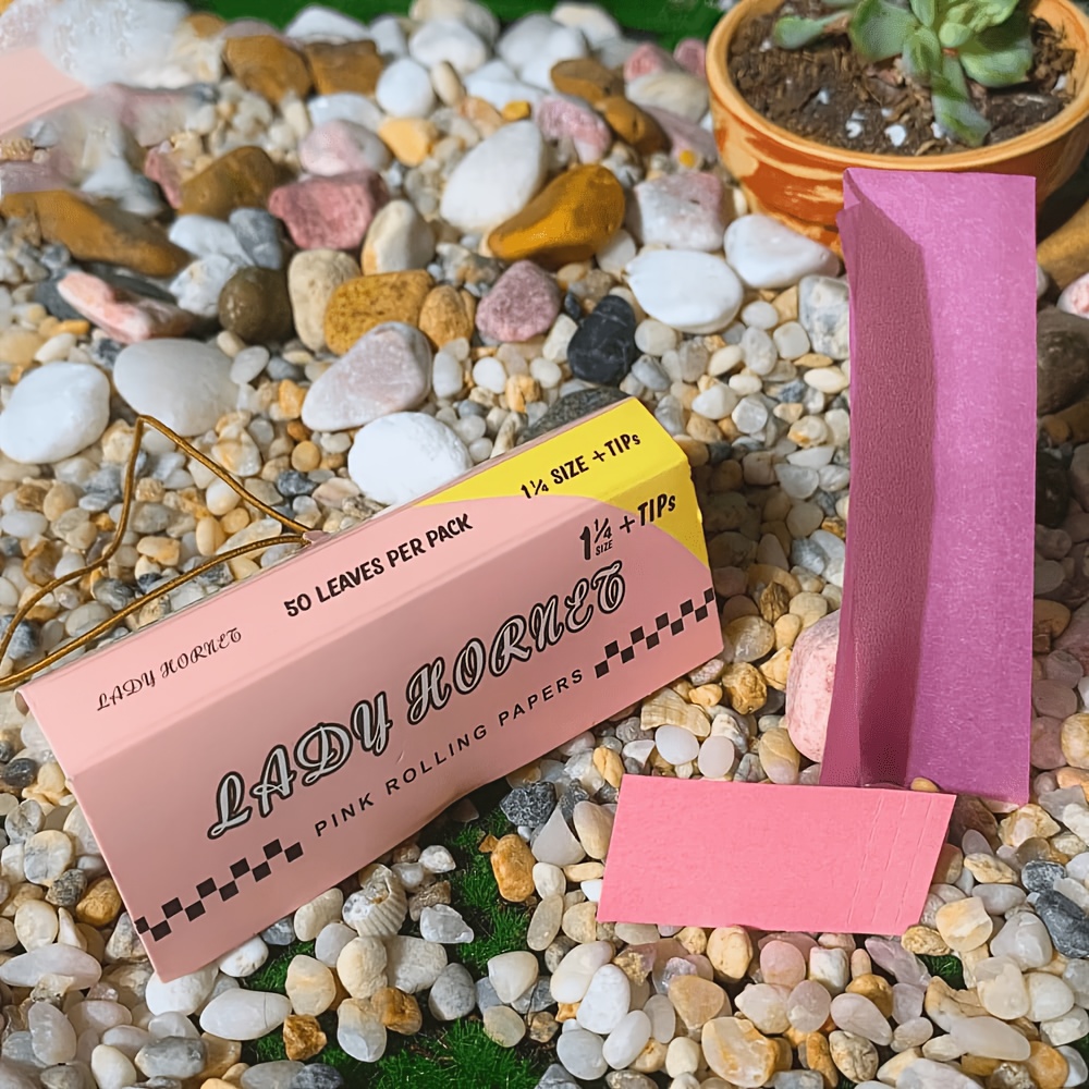does cigarettes have carbon monoxide Cigarette smoke contains thousands of chemicals, many of which are toxic  and harmful to the human body. Here's a detailed breakdown of some of the  most dangerous constituents and their effects: 1