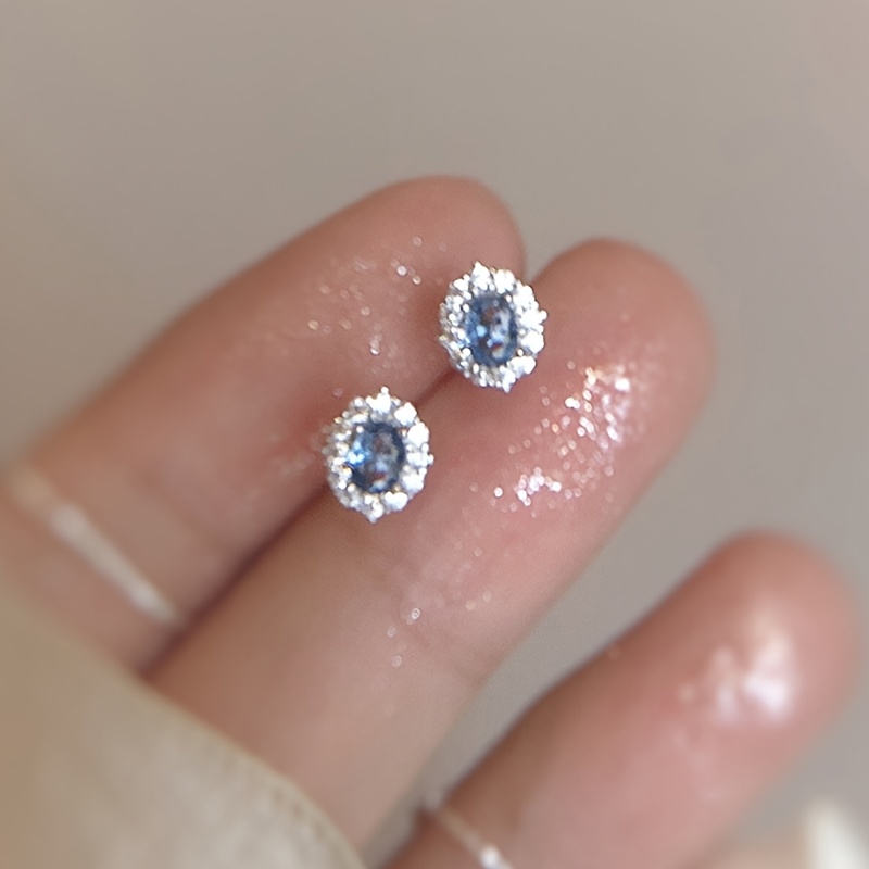 TEMU A Pair Of Shimmering Earrings For Women, Featuring A Delicate And Sophisticated Design Perfect For Commuting And Versatile Enough For Various