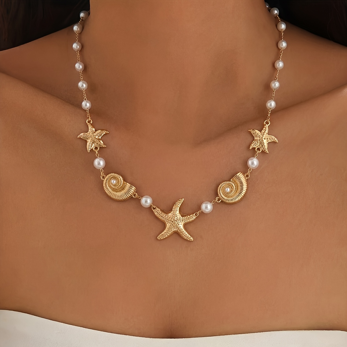 Women's Ocean Holiday Style Conch & Starfish Pendant Necklace