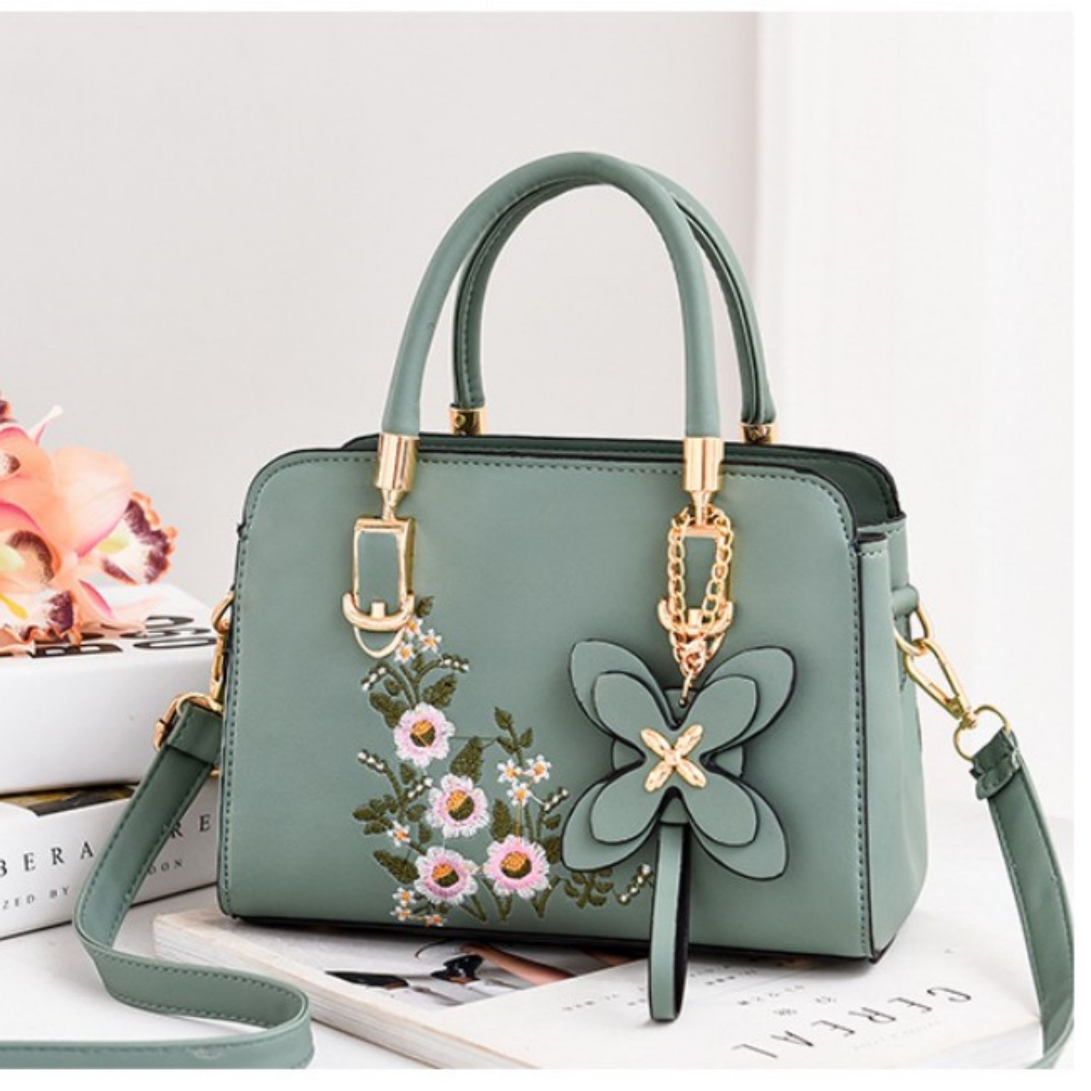 

Women's Elegant Floral Vegan Leather Handbag With Zipper Closure Double Handles