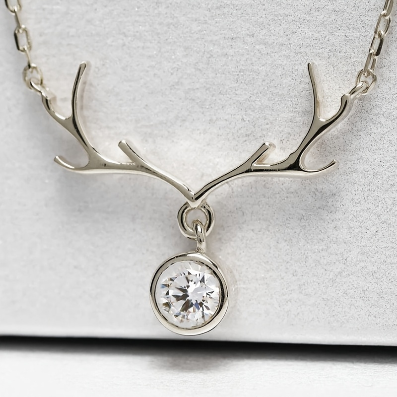 Image of 1pc Women's Fashion Pendant Necklace Easy Elegant Inlaid Synthetic Zirconia Reindeer Antler Creative Necklace Women's Christmas Gift Daily Casual Party Wear Necklace Jewelry (no Cardboard)