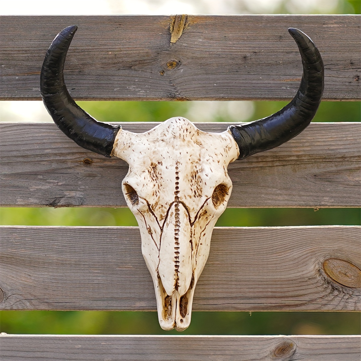 

1pc Rustic Mystical Bull Totem Wall Decor, Vintage Resin Cow With Horns, Retro Home Decor