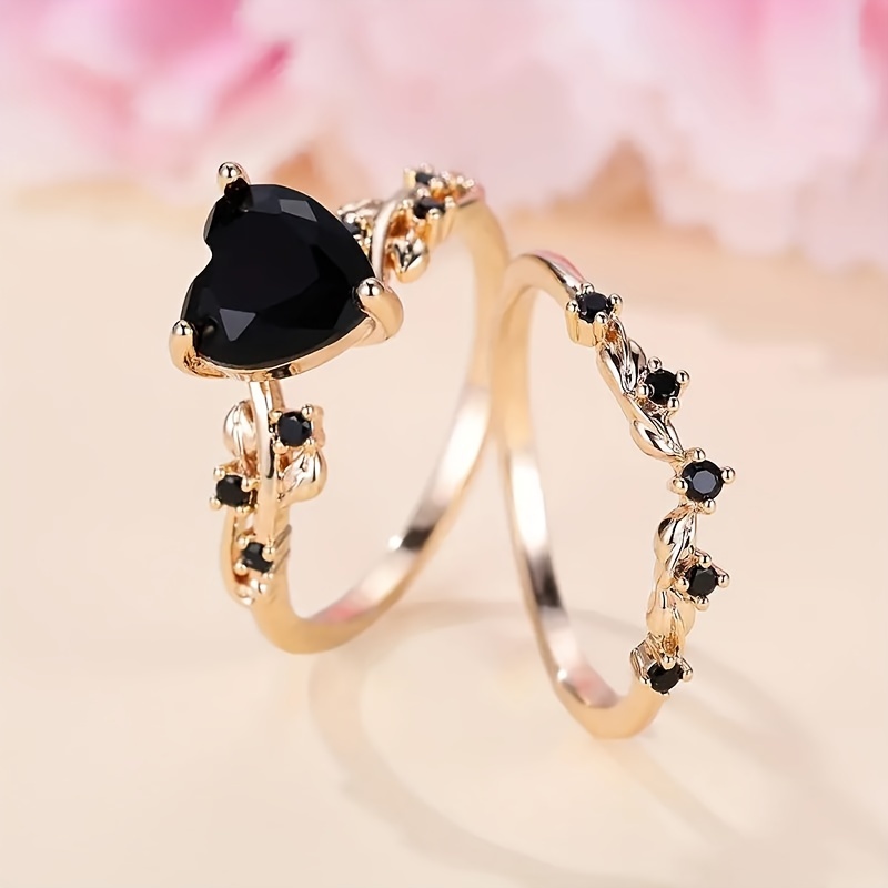 

1pc Fashion Heart-shaped Black Ring For Women, Elegant Vine Design, Sizes