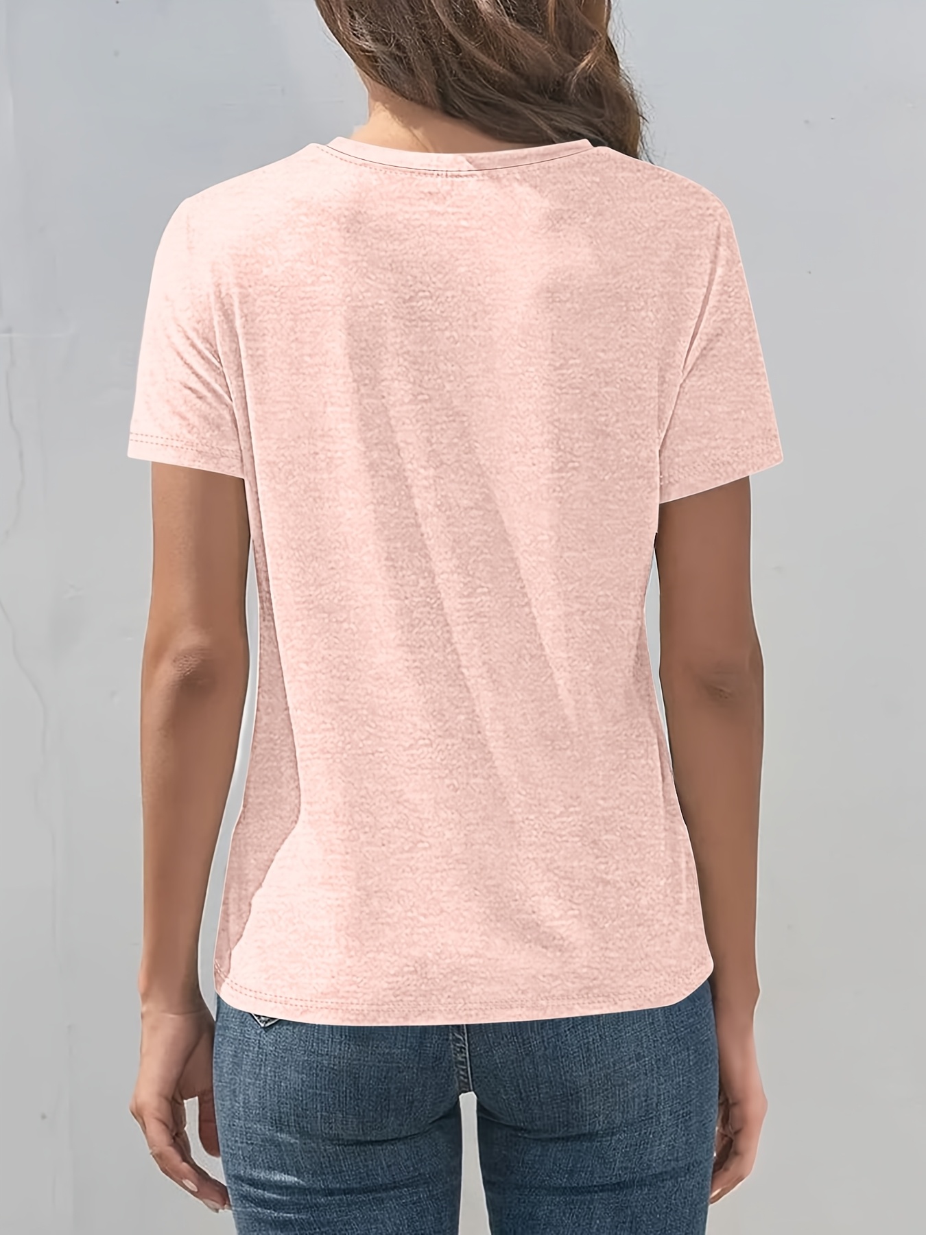 Women'S Stylish Commuting Shirt with Pleated Design at The Chest, Round Neck, And Short Sleeves.