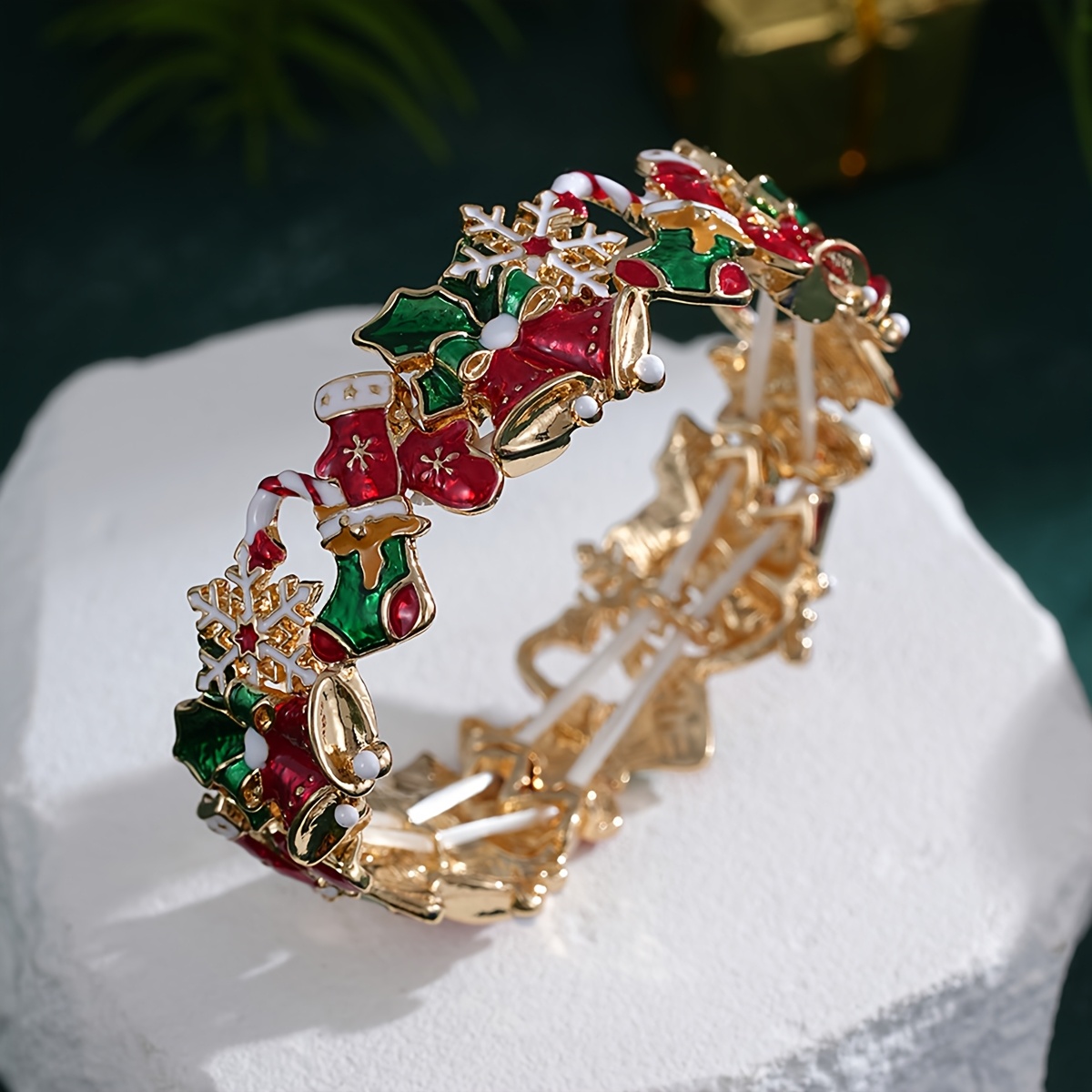 TEMU 1pc Christmas Enamel Bracelet For Women Accessories Bell Snowflake Stocking Glove Candy Cane Design Golden Bangle Festive Holiday Party Costume