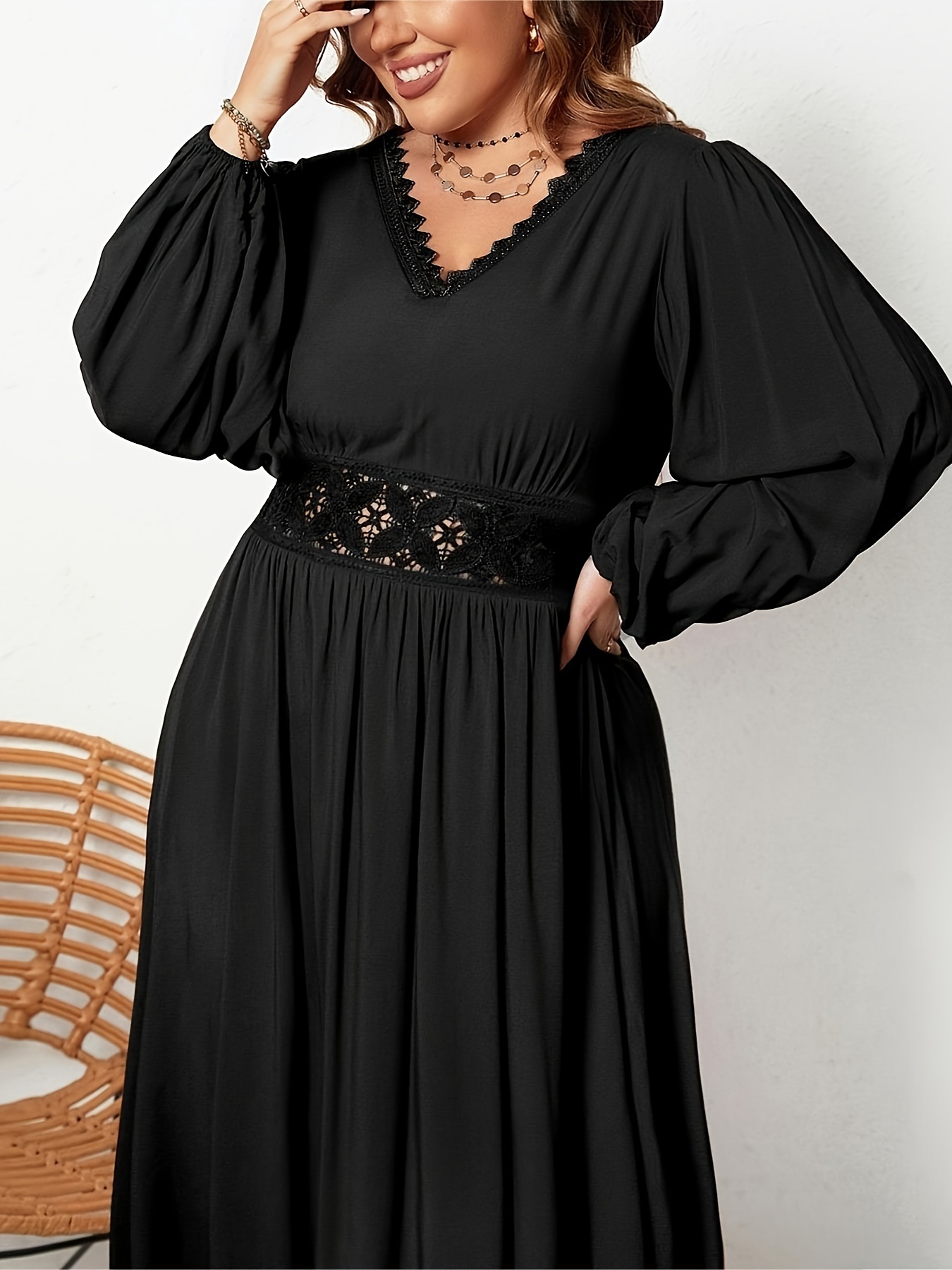 Plus Size Boho Dress, Women's Plus Contrast Lace Round Neck Slight Stretch  Loose Fit Dress