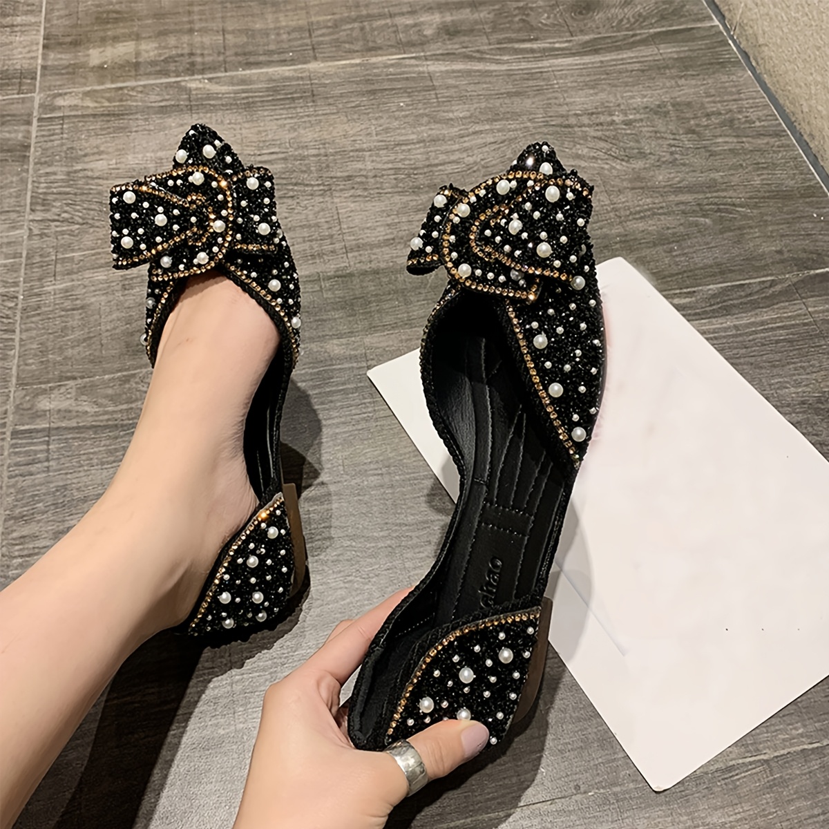 Pointed-toe Hammered Flat-soled Women's Autumn Shoes, Fashionable Casual Closed-toe Hollow Back-strapped Shoes, Women Shoes