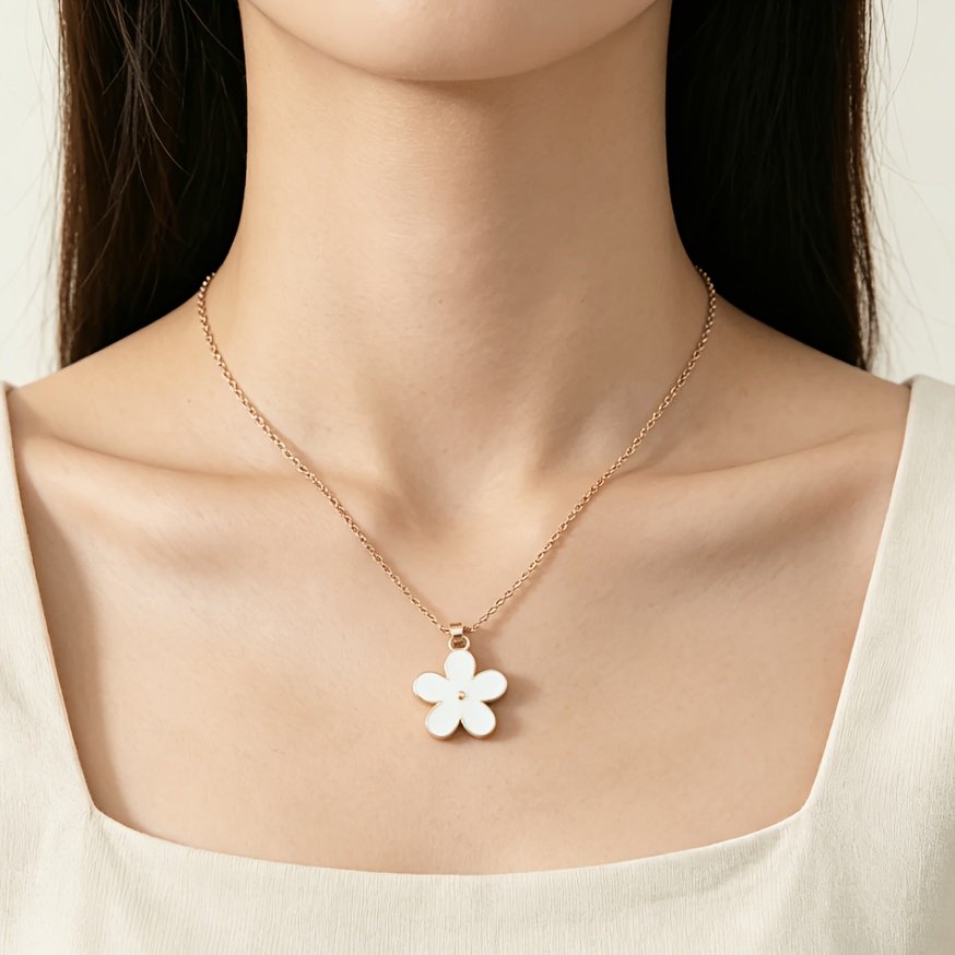 Women's Oil-Drip Colored Flower Pendant Necklace — Sweet Accessory
