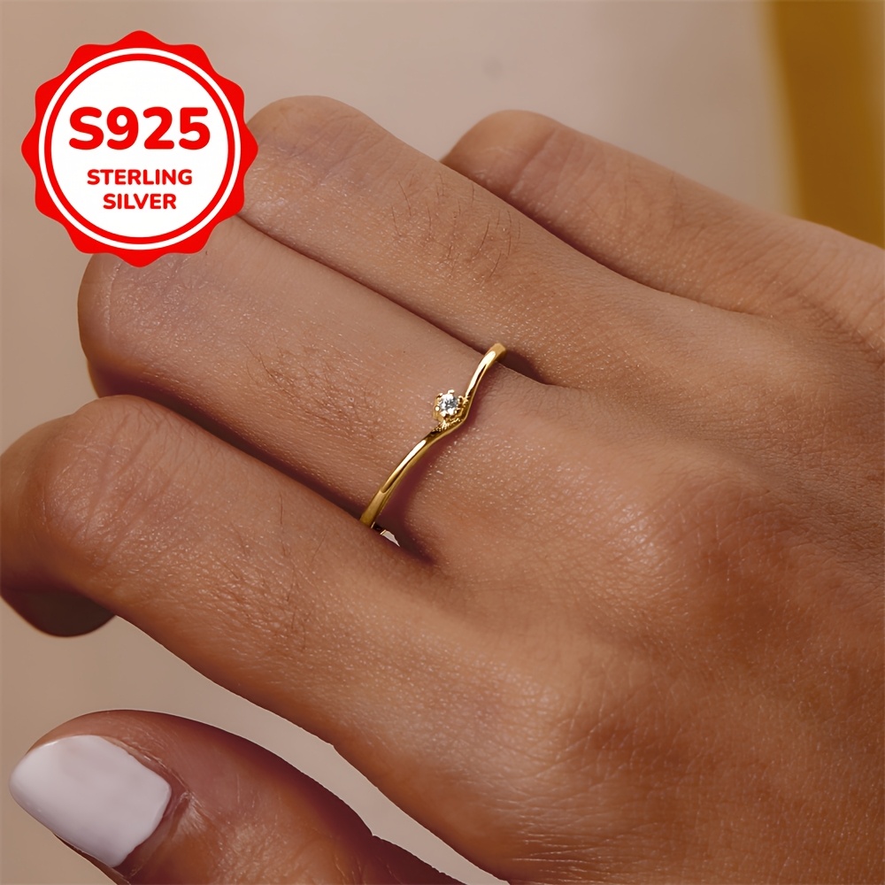 925 Silver V-shaped Synthetic Zirconium Women's Ring