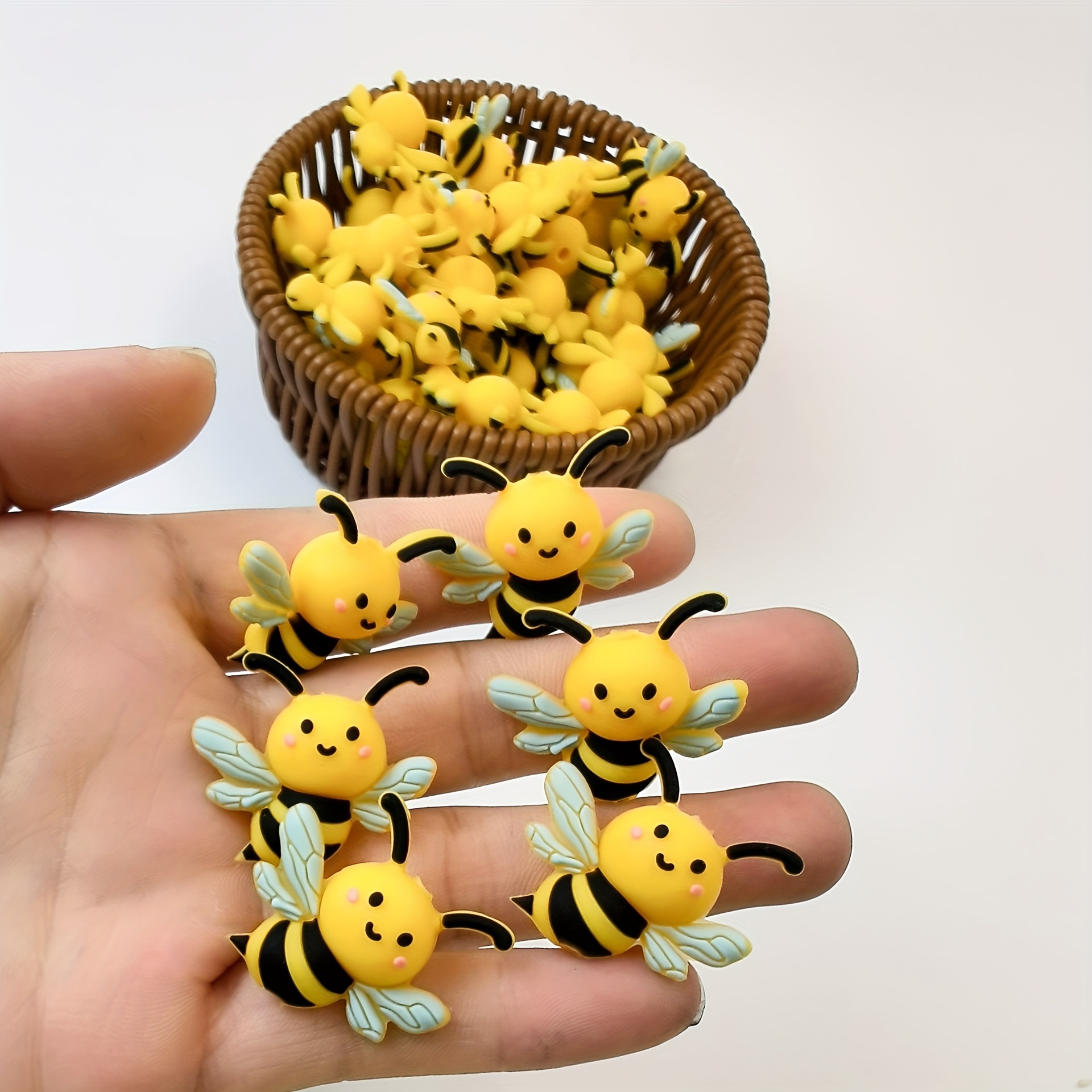 

5pcs Theme 3d Bee - Jewelry Making, Diy Craft Supplies