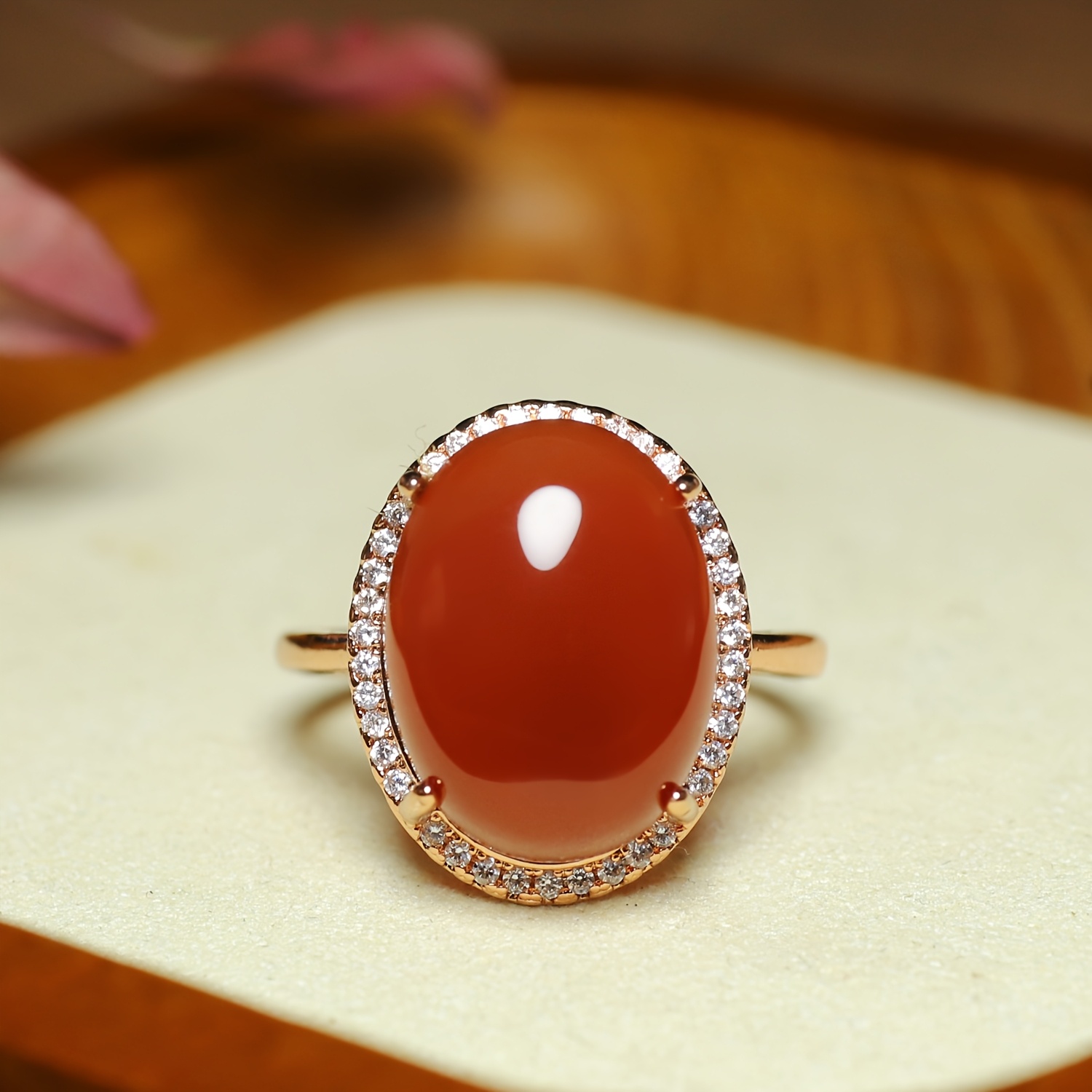 

1pc Bulvegemet Agate Ring - Rose Golden Plated,, Elegant Oval-cut Gemstone With Sparkling Halo, Perfect Couples Gift For Parties