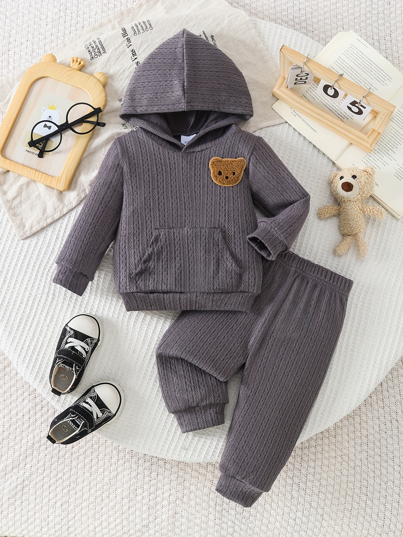 2pcs Cozy Winter Knit Hooded Sweatsuit & Pants Set with   & Paw Print   -   Casual Outfit, Machine Washable Clothes for Fall/Winter,   Outdoor