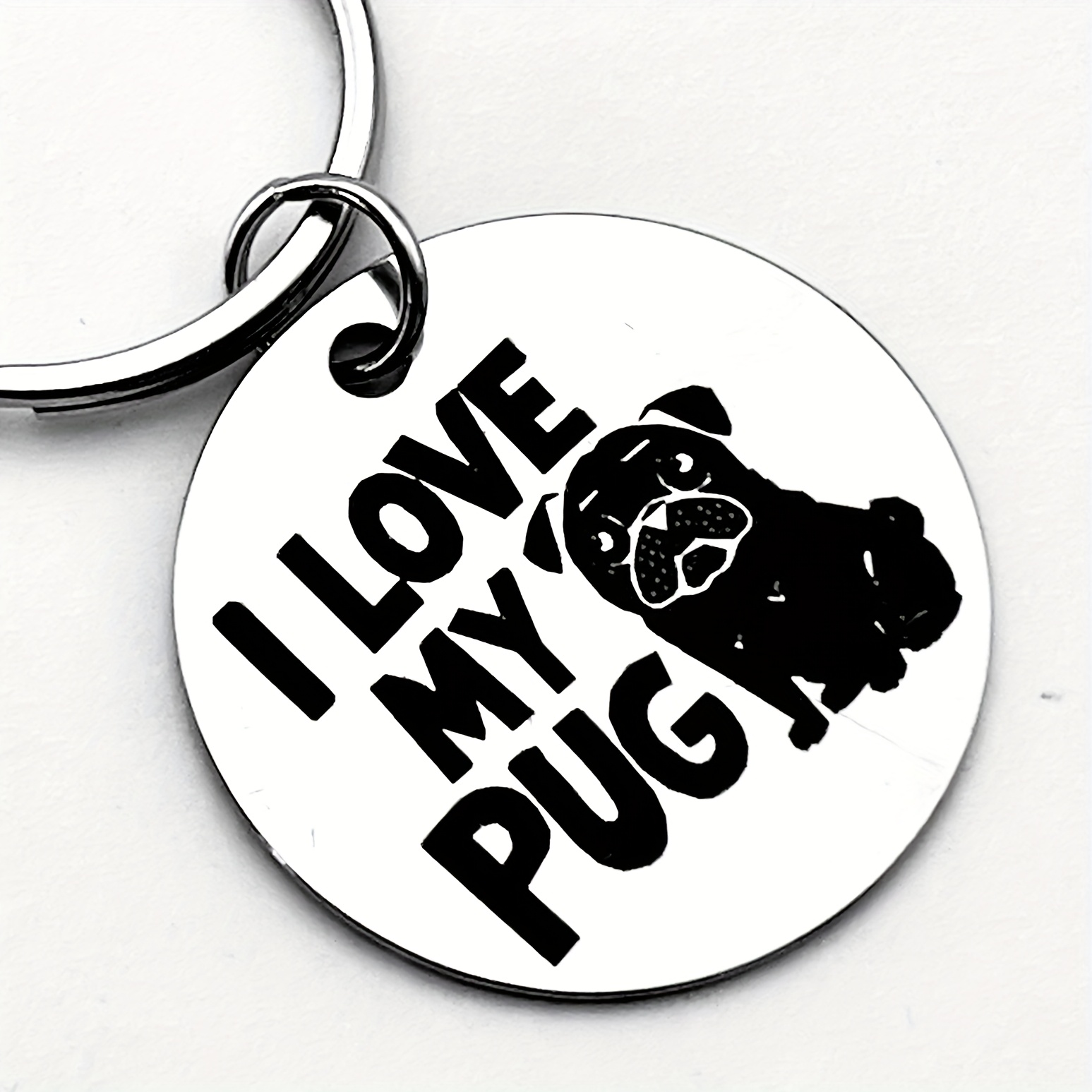 TEMU A Cartoon Keychain Featuring 'i Love ', Designed For Pet Lovers. This Adorable Pug A Must-have For Dog Enthusiasts And Makes A Stylish And Cute