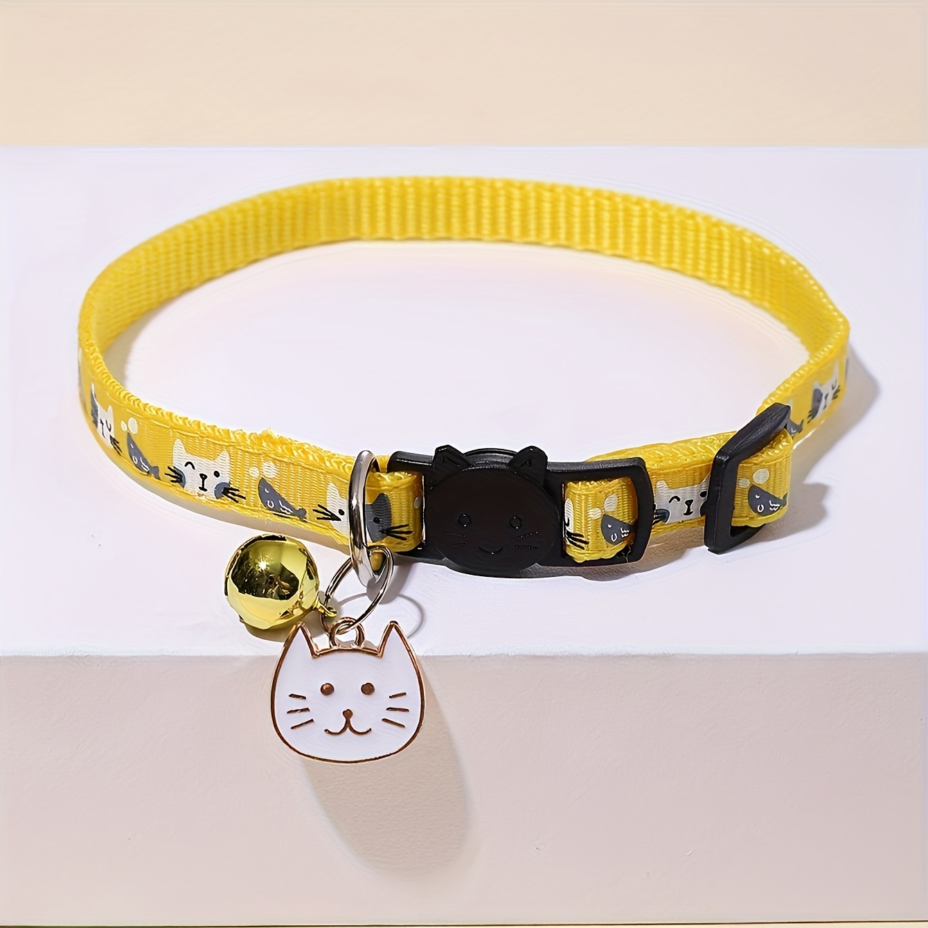 1 adjustable cat face pendant with anti choking safety clasp cat collar Product details 2