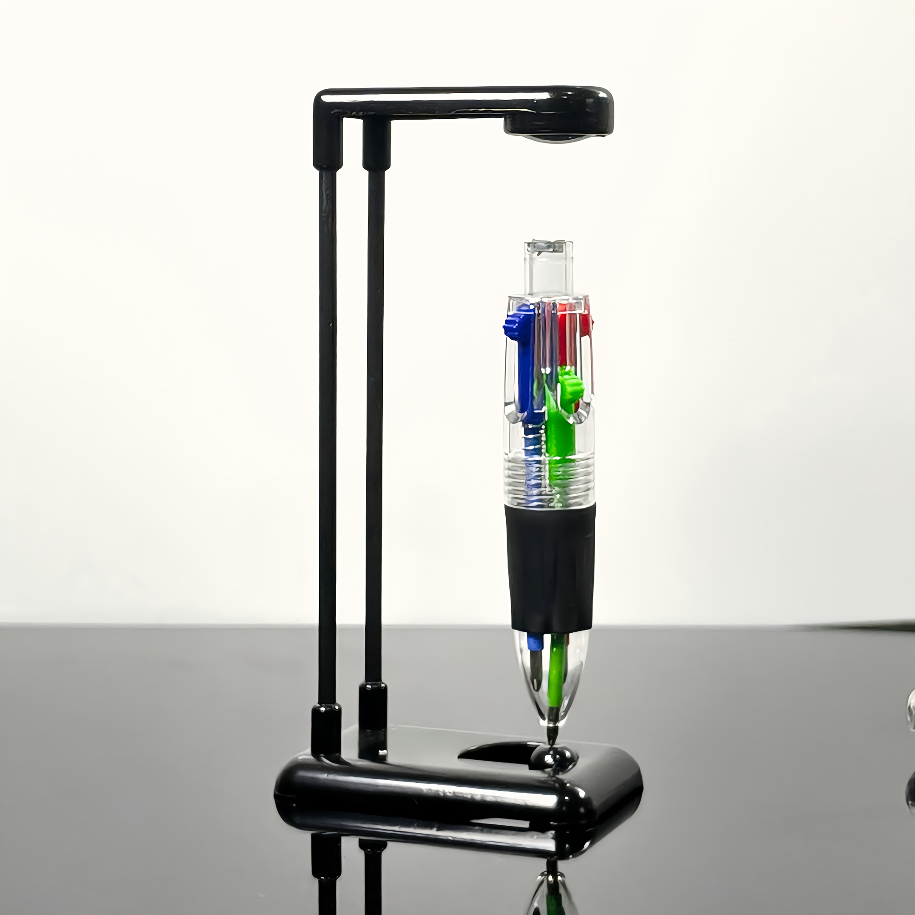 TEMU Stylos à encre liquide flottante, 4 couleurs Mini stylos à encre liquide, Ornement de bureau de bureau créatif de voiture Cadeaux d'étudiant