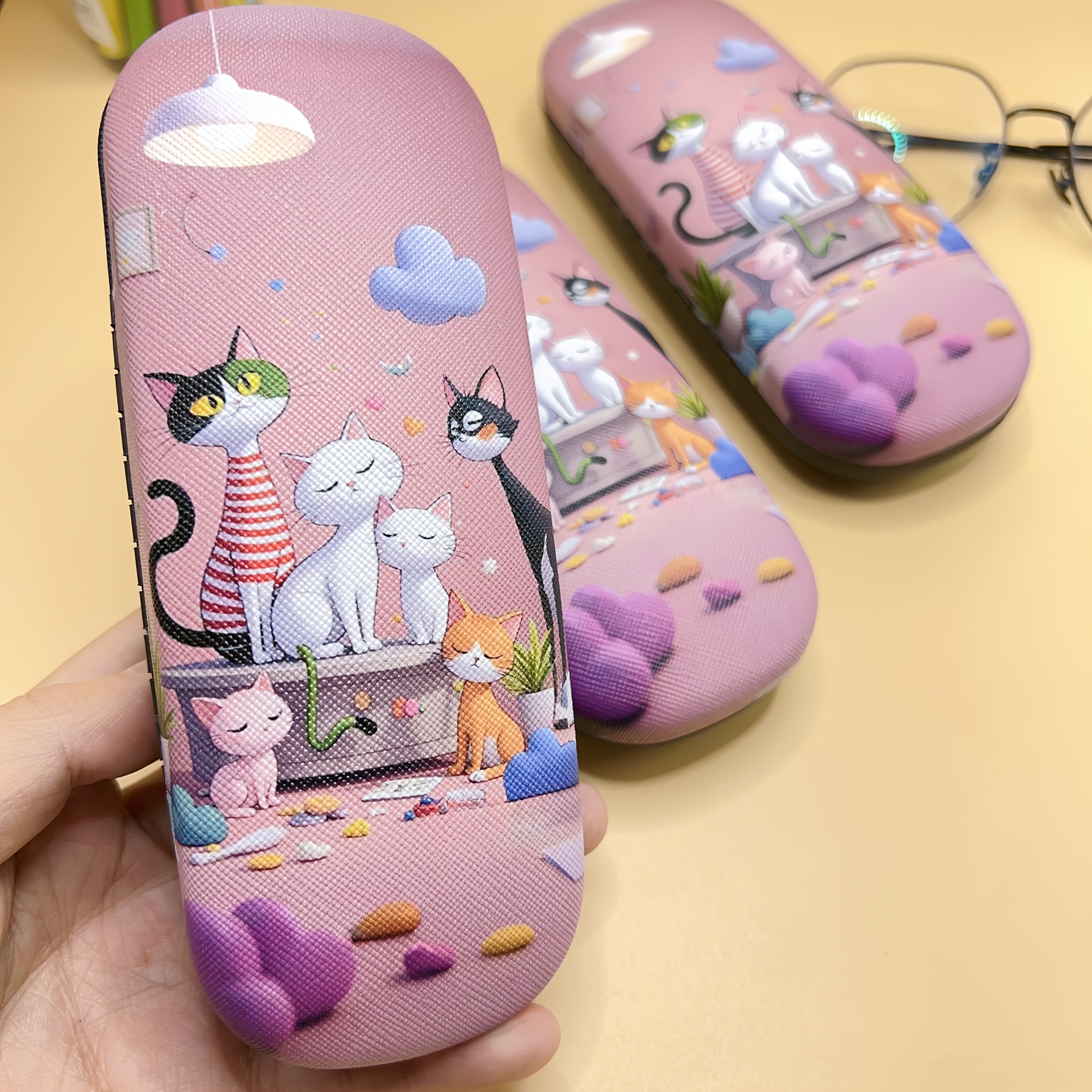 Cute Cat Eyeglass Case with Kitten Design