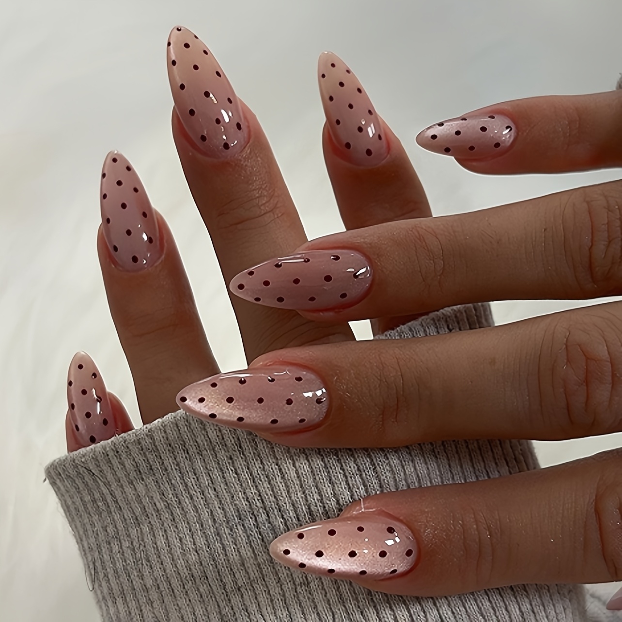 TEMU A Set Of 24 Almond-shaped Press-on Nails With Cat-eye Effect, Featuring A Fashionable Black Polka That' And Versatile. Suitable For All Women