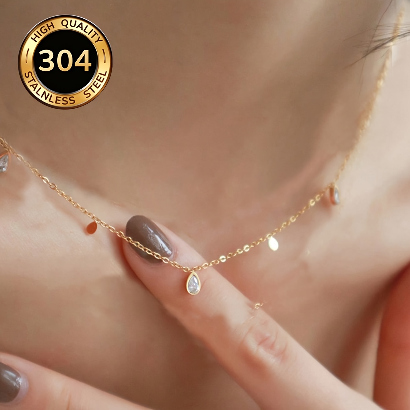 E-shop Ein modischer, leichter Luxus-Tassel-Halskette für Damen, vielseitig einzigartig, Edelstahl, Damen-Anhänger-Halskette (Anzahl der Anhänger