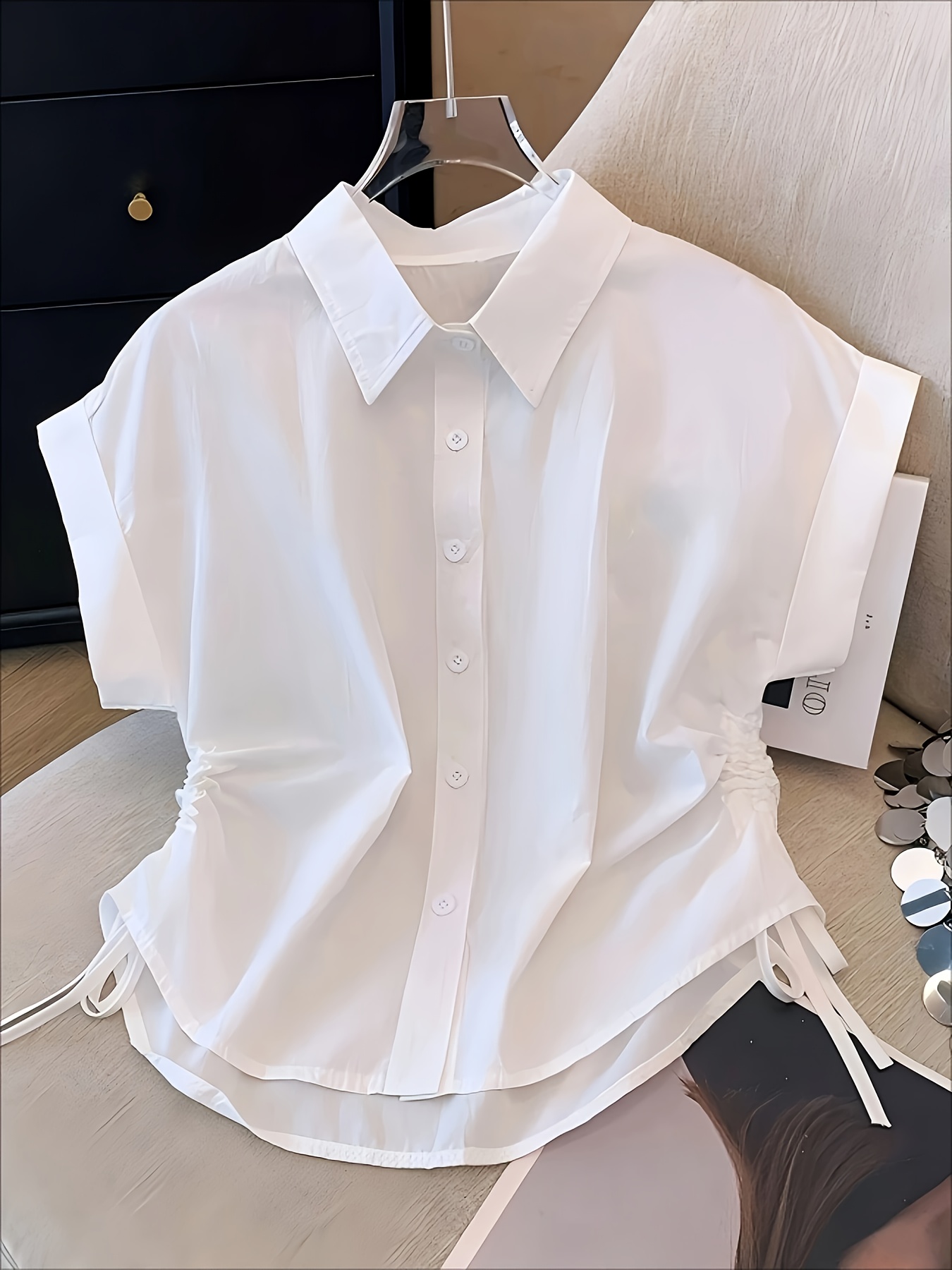 Women's Casual Short-Sleeve Shirt, Single-Breasted Button-Up with Drawstring, Simple Loose Fit Top, Suitable for Summer, for Outings and Commuting