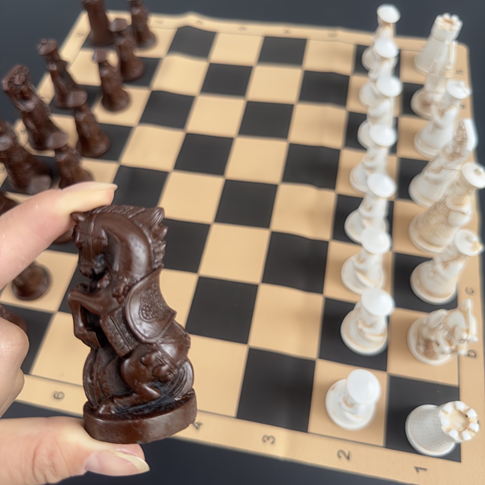 

Vintage Chess 3d Army Pieces Leather Chessboard + Resin Pieces 40*19cm/15.7*7.5 Inch