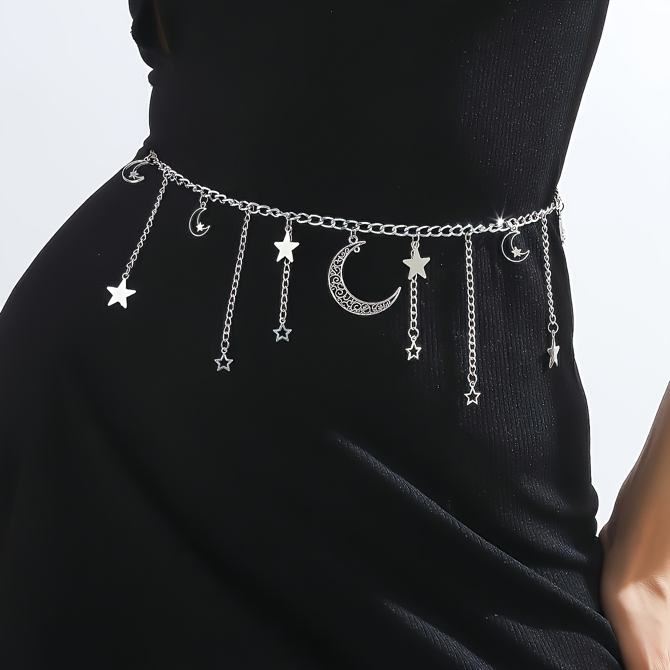 

Adjustable Size Dress Accessory With A Cute Star And Moon Pendant For Women In A Small Fresh And Sexy Style