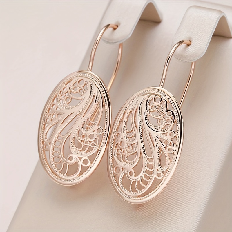 

1 Pair Of Bohemian Hollow Floral Pattern Dangle Earrings For Women, Daily Outfits, Decor, Dupes