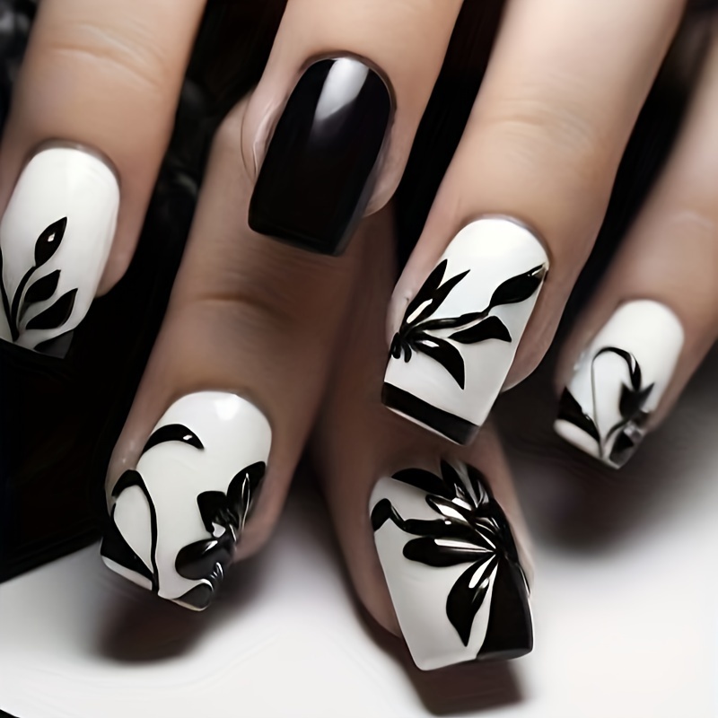 

[customer ] 24pcs Set Vintage Black & White Floral Press-on Nails - Medium Square, With For Hands, Feet & Nail Care