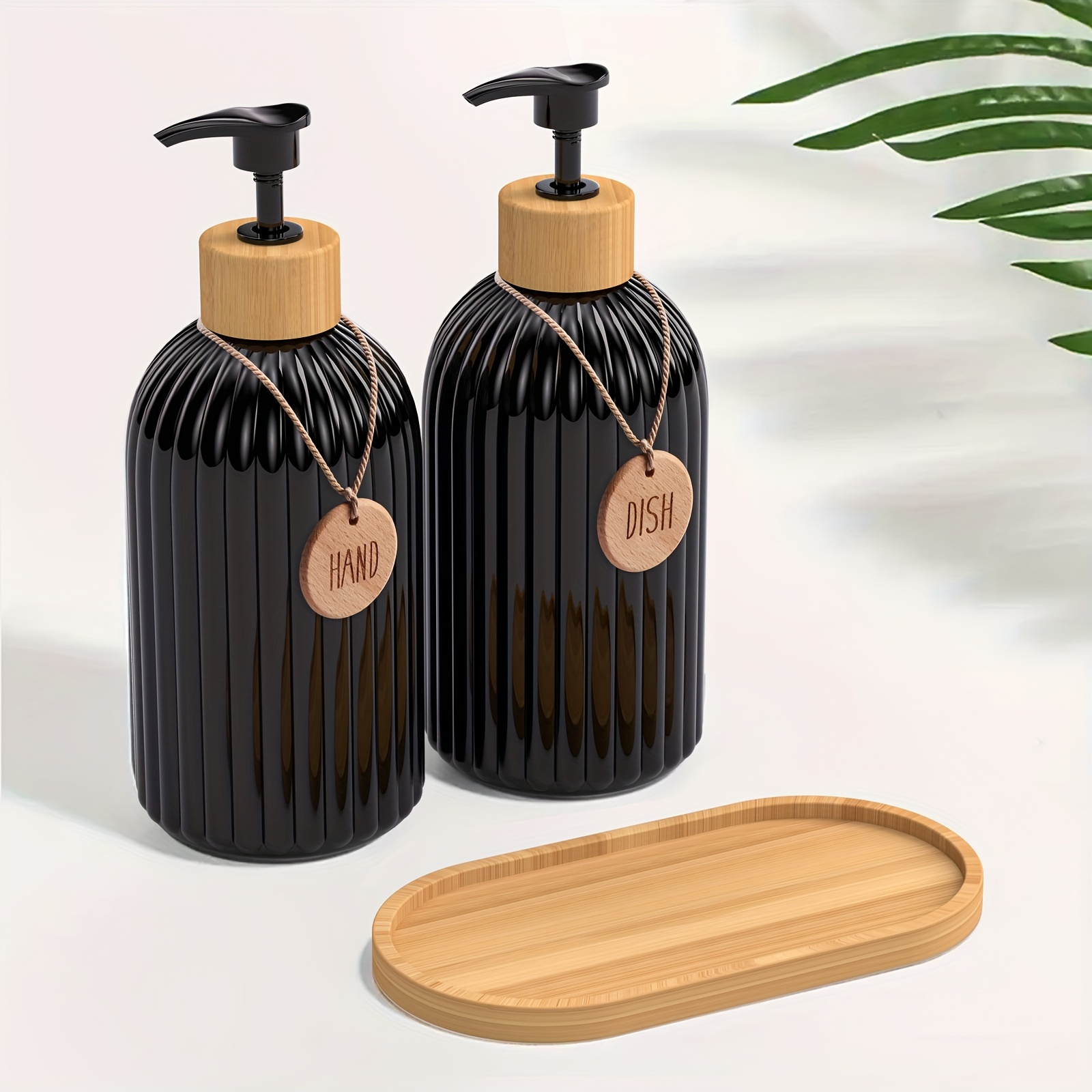 

1set, 2pcs Vertical Stripes Plastic Pump Bottles With Tag, 2pcs Vertical Stripes Bottles With Tag And Tray, Hand Soap Dispenser And Dish Soap Dispenser