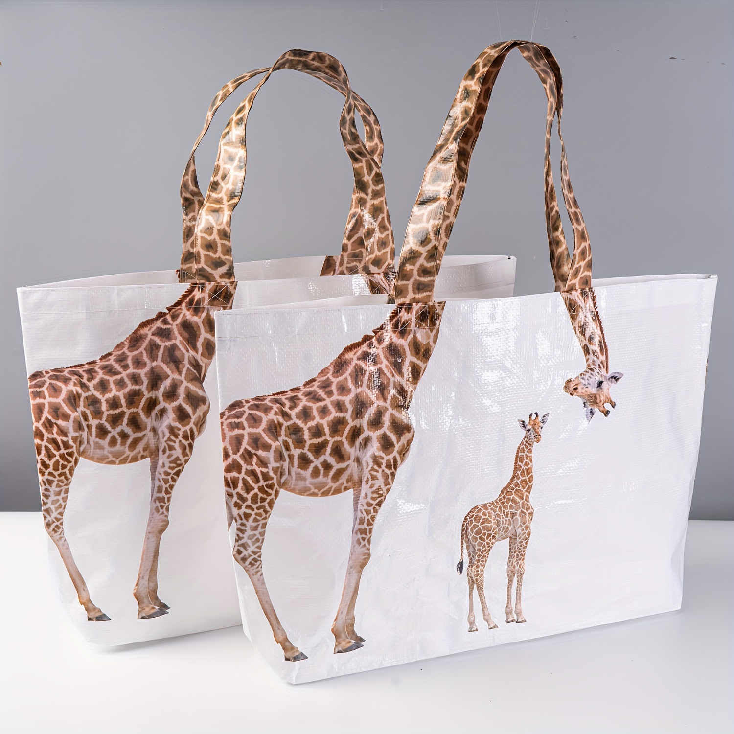 

1pc Creative Giraffe Tote Woven Bag, Gift Shopping Bag Composite Woven Bag Giraffe Tote Bag, Travel Storage Large Capacity Handbag, Waterproof Moisture-proof Cycle Use