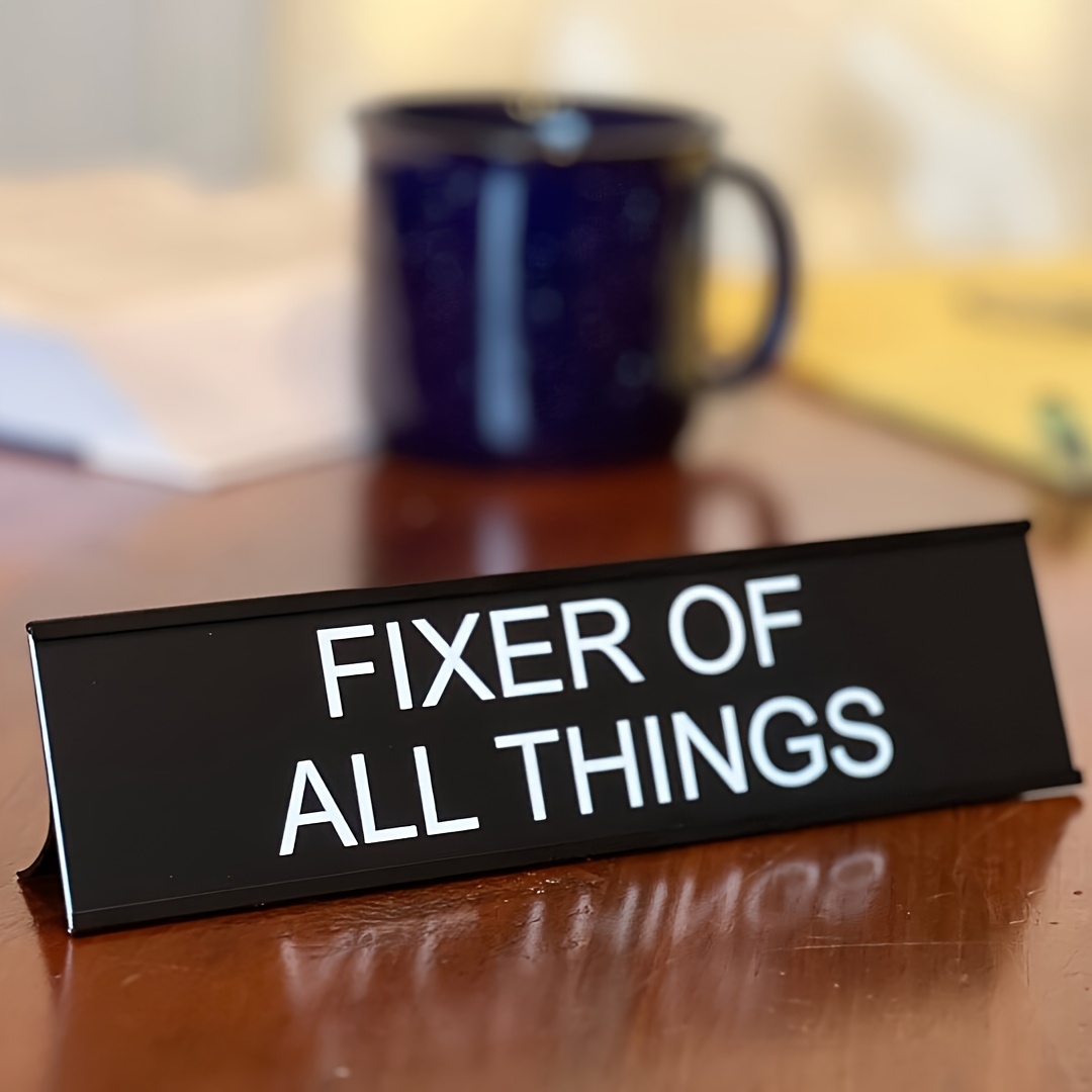 fun metal desk cards   decoration and colleague gifts no power required suitable for halloween christmas office compartment decoration 3 styles