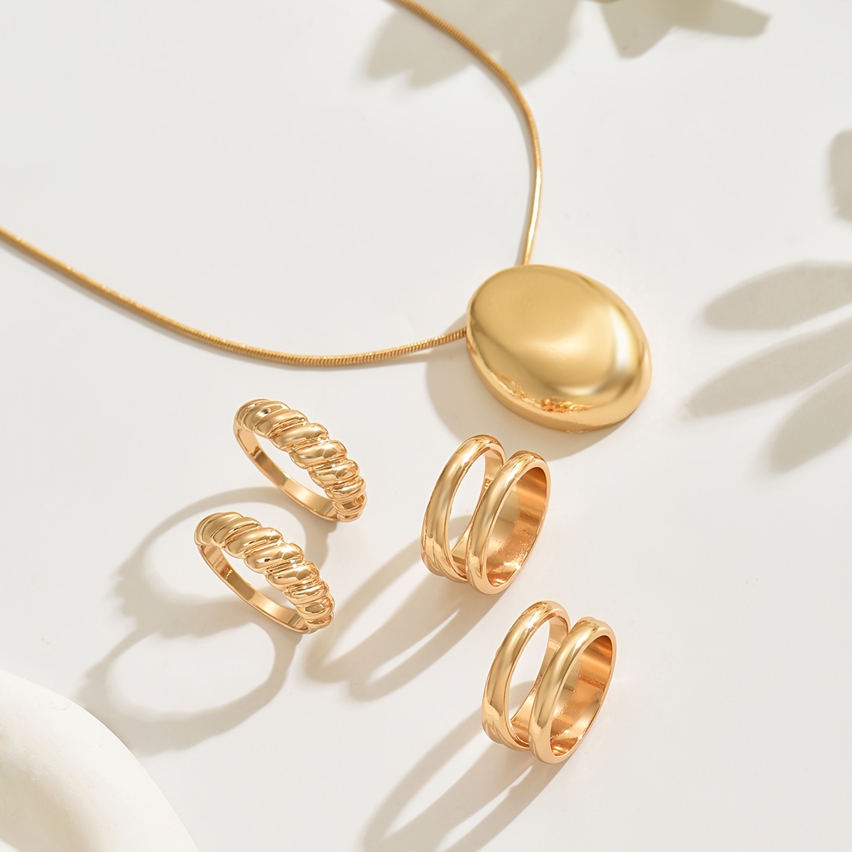 3pcs Minimalist Golden Necklace Ring Set Snake Bone Chain Geometric Oval Pendant