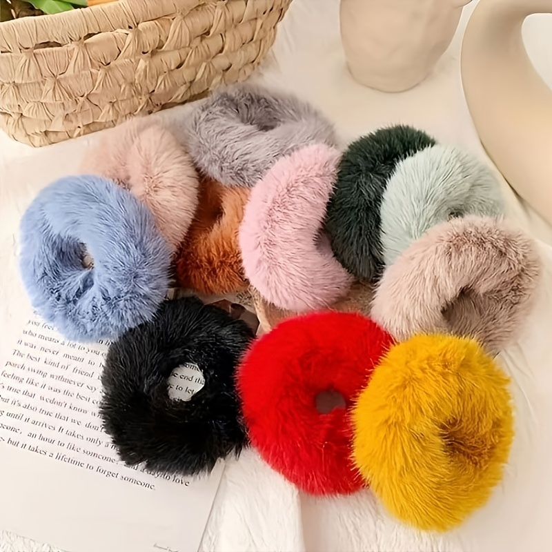 Haargummis Aus Kunstfell – 8 Stück, Flauschig, Elastisch, In 4 Farben (Rosa, Blau, Lila, Weiß), Für Damen & Mädchen