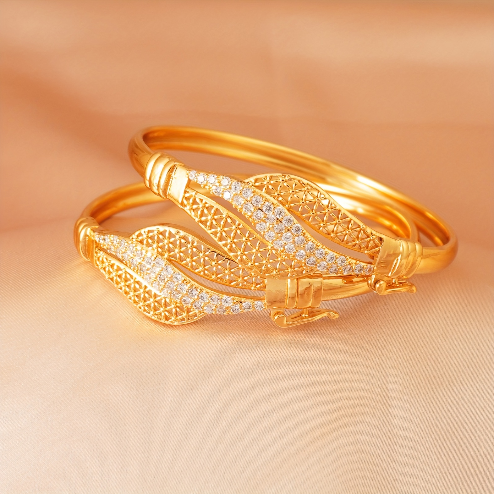 Elegant Bohemian Golden-Tone Bracelet Set with Sparkling Zirconia Accents – Intricate Floral and Geometric Designs, Ideal for Daily Wear & Special Occasions, Perfect Gift for Friends, Lovers, Mothers, Daily Wear Jewelry|Bohemian Style Bracelet|Open Cuff Bracelet