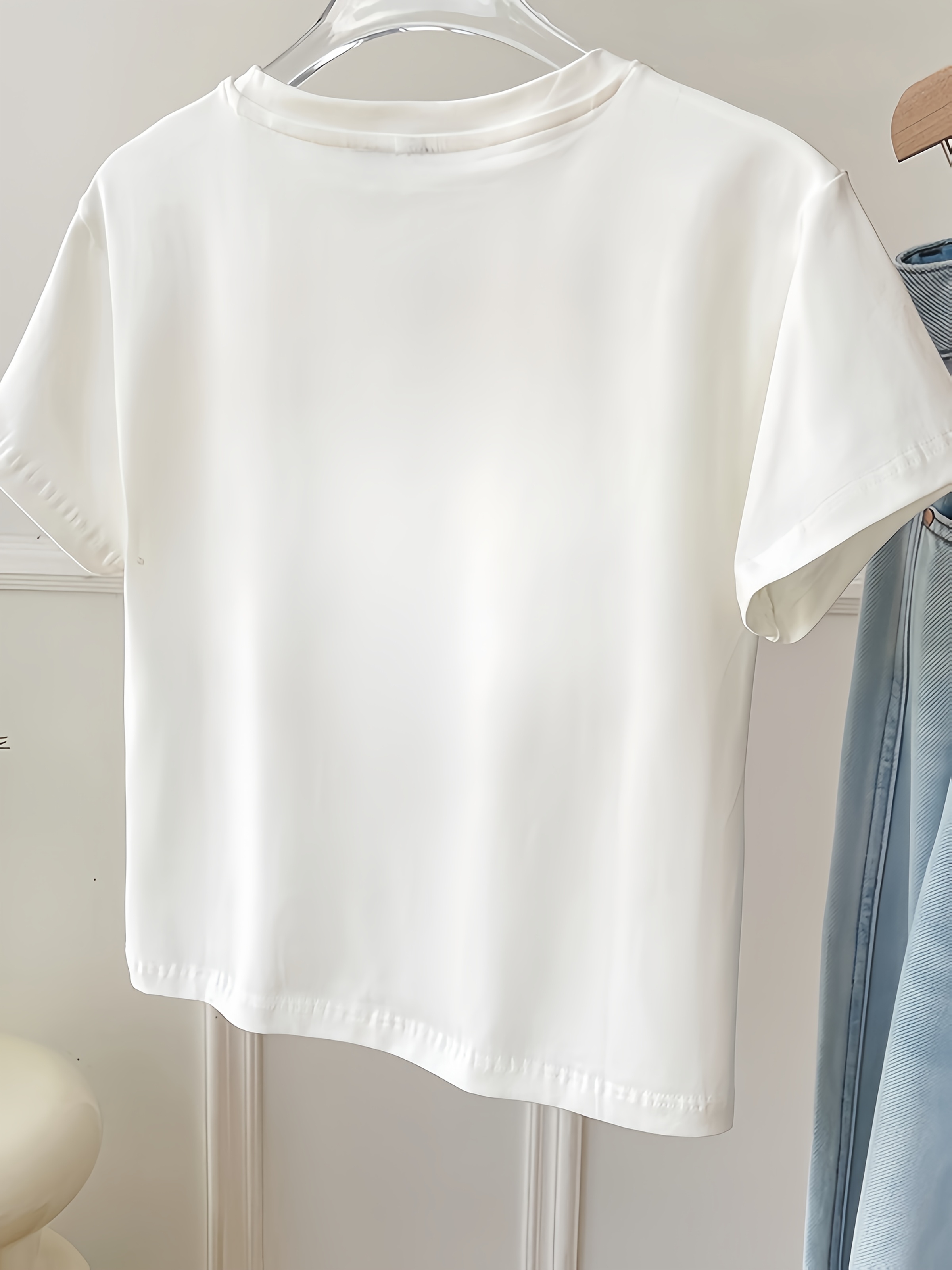 Women's Y2K Summer Crop T-Shirt - Slim Fit Short Sleeve Round Neck Top with Bold NY Letter Print, White & Black Graphic Tee for Casual Streetwear, Ladies T Shirts, Everyday Outfit, Urban Street Style, Breathable Fabric, Stylish Blouse, Streetwear Fans