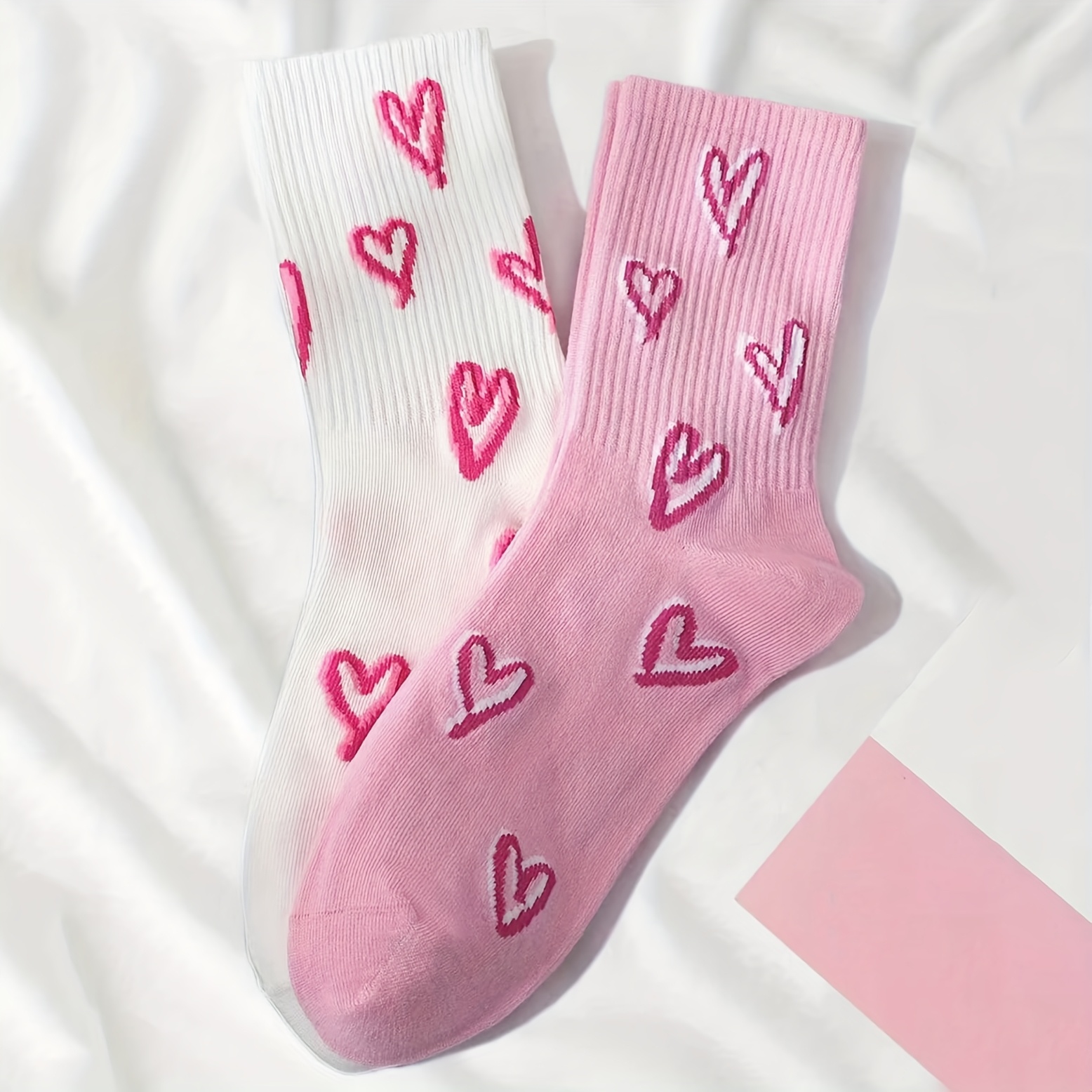 E-shop 2 Paar Niedliche Socken Liebe Herz Socken Verspielte Socken Lustige Socken mit Herz-Muster Geschenksocken für Familie Freund Neuheit Socken