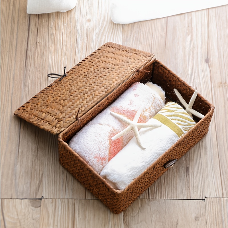 Hand-Woven Storage Basket with Lid & Wooden Clasps - Rustic Suitable for,, Crafts, Decor - Lightweight Portable Basket Suitable for Small Items, Gift for And, Shelf Baskets