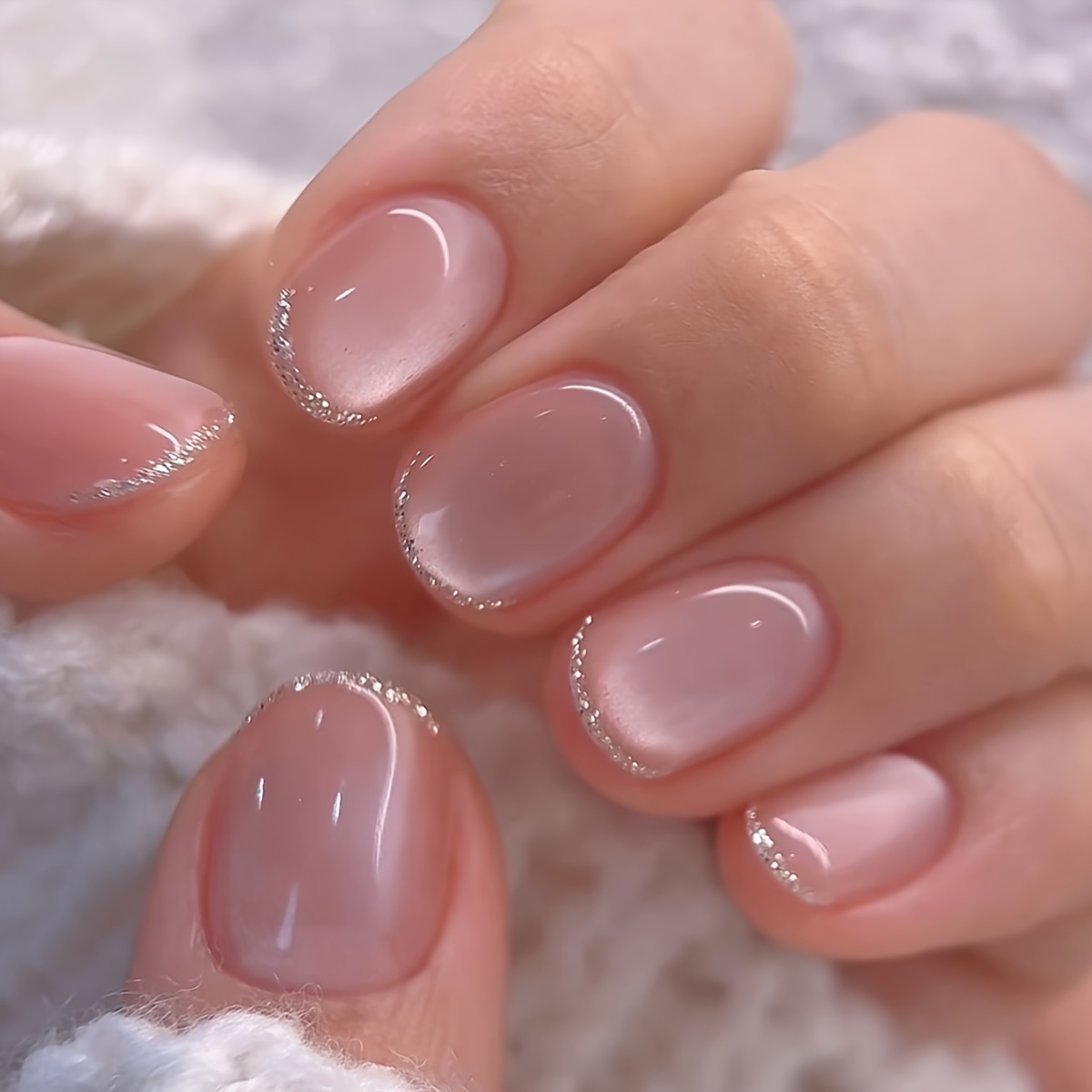 TEMU 24 Pezzi Patch Ovali per Unghie Occhio con Glitter e Bordo Francese, Rosa Nude, Riutilizzabili, Unghie Finte Artificiali per la Decorazione