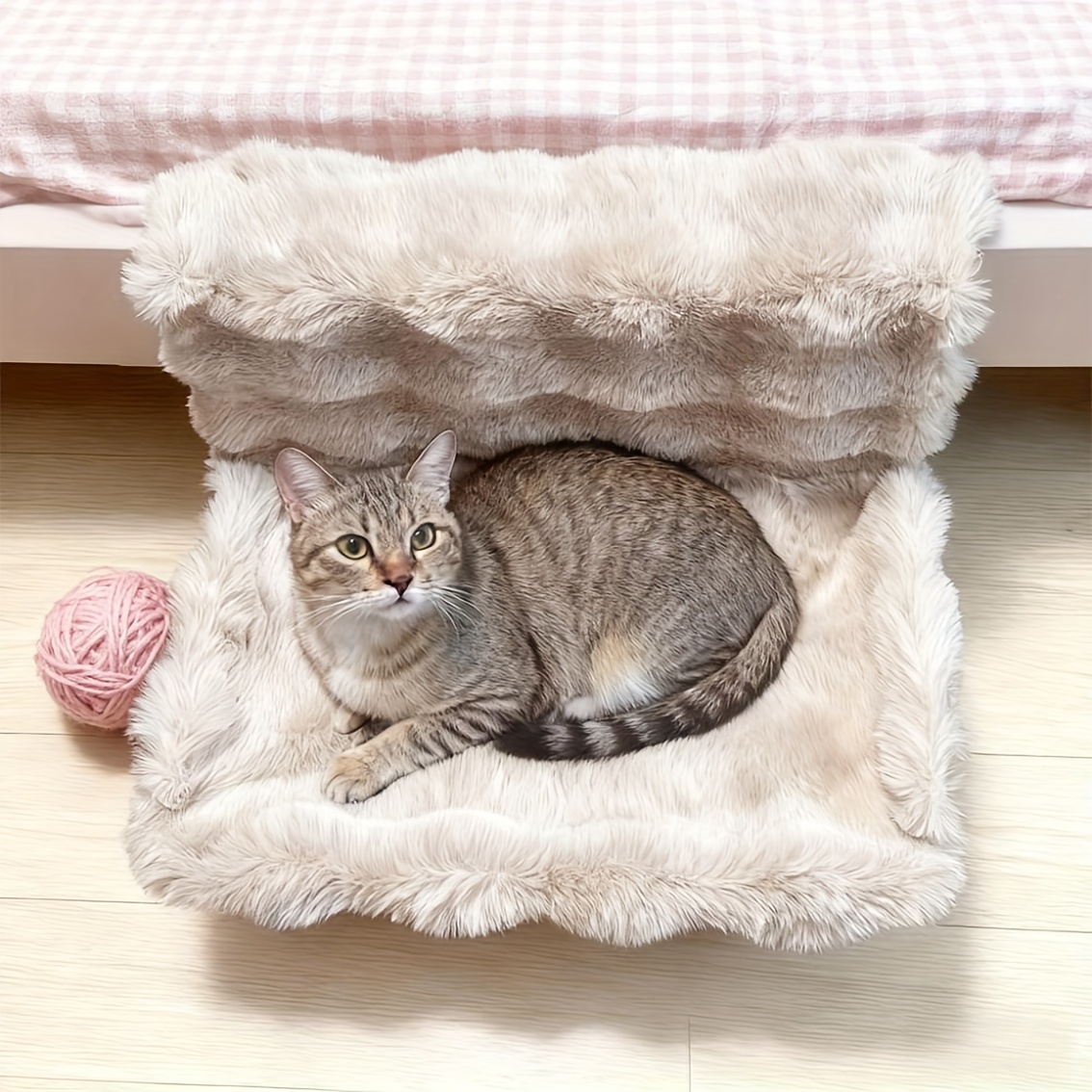 1 hamac moelleux pour chat - lit de couchage pour animal avec coussin doux et housse amovible lavable - tissu en polyester résistant et base antidérapante - installation stable sans perçage - utilisation toute saison pour canapé/bord de lit/appui de fenêtre
