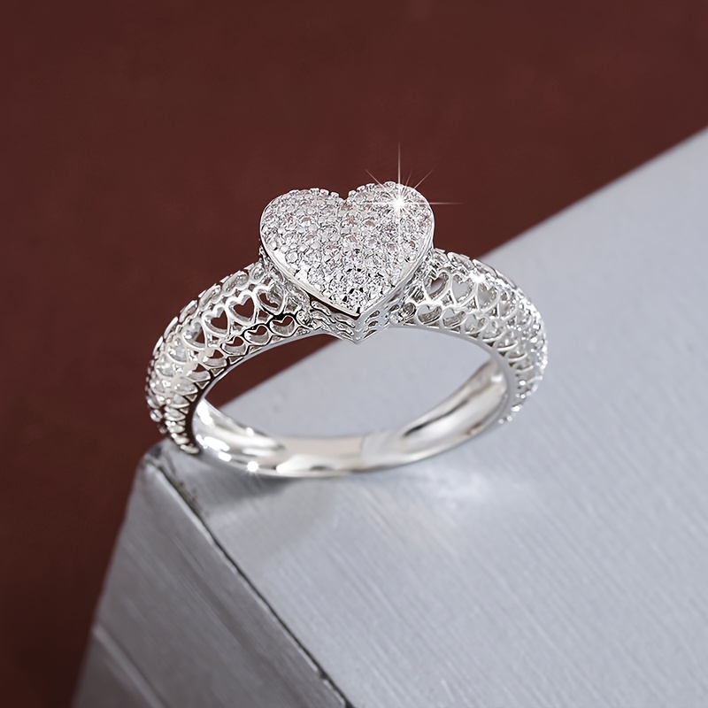 TEMU Anello da donna con design unico a forma di cuore traforato, completato da zirconia