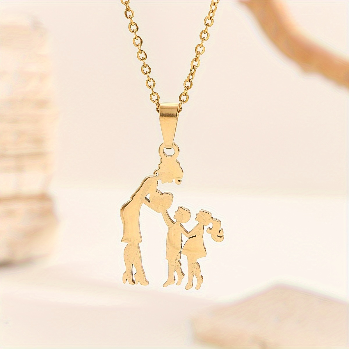 A Stainless Steel Gold-plated Color-preserving Gift For Mom, 9 Styles From
