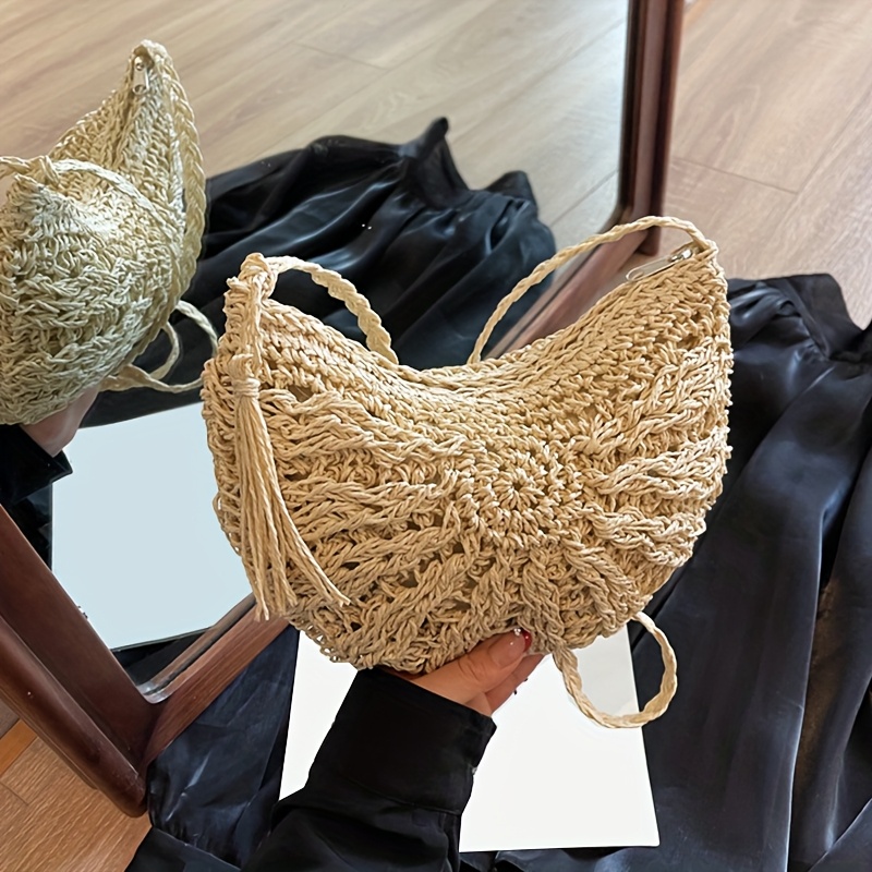 Image of Women's Tassel Design Straw Beach Crossbody Bag Fashion Swoven Shoulder Bag