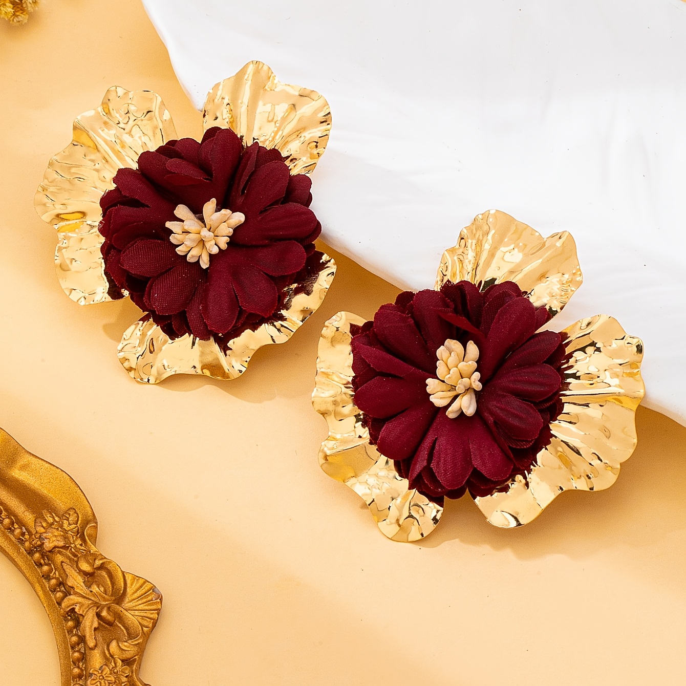 TEMU A Pair Of Women's Fashionable Floral Stud Earrings, Bohemian Style With Mixed Fabric Flower Elements, Suitable For Daily Wear, Vacations, And