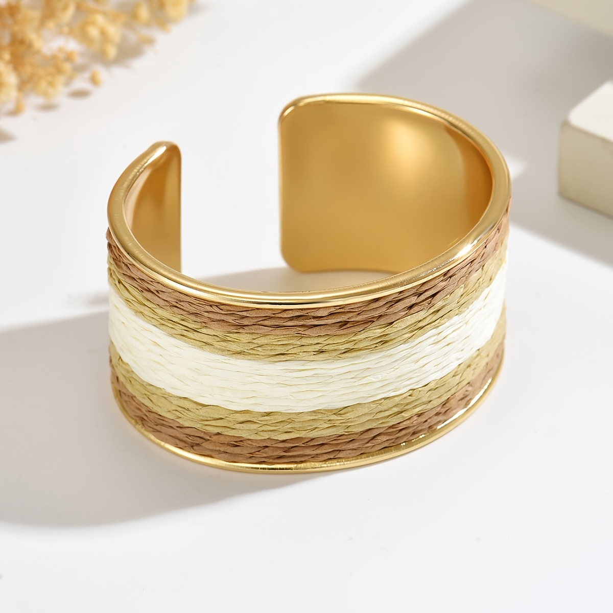 1pc Vintage Easy Individual Niche All-Match Pure Handwoven Raffia Grass Open Bangle, Bohemian Fashion Vacation Style Temperament Elegant Premium Wide Bracelet, Gift for Lover Friend Mom