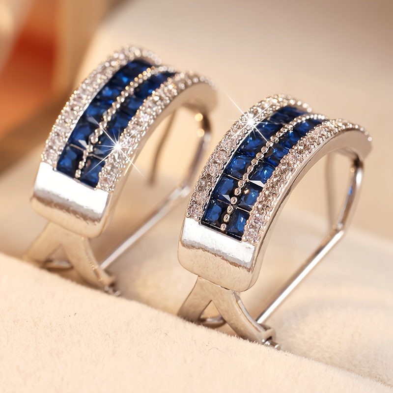 Women's Dazzling Blue/White Cubic Zirconia Stud Earrings
