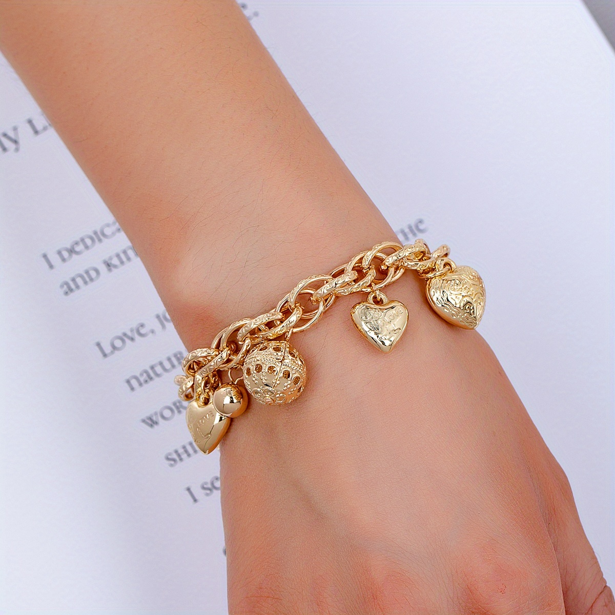 Elegant, Individual, , Luxurious, Versatile Summer Hollow Round Heart Bracelet