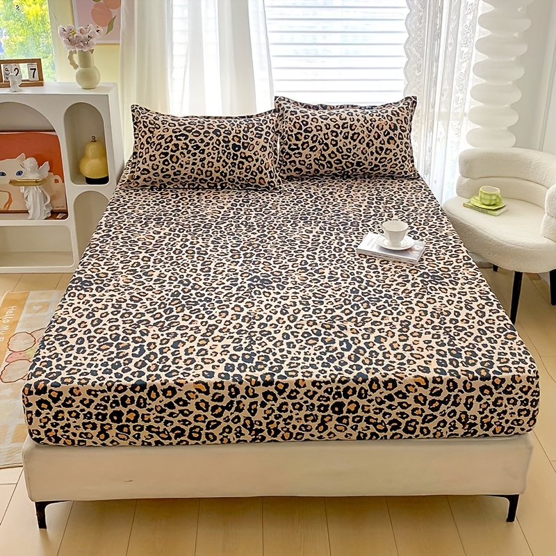 1pc Leopard Print Fitted Sheet, 100% Polyester Fleece Fabric, Soft And Skin-friendly, Comfortable And Breathable, Suitable For All Scenes, Machine Washable