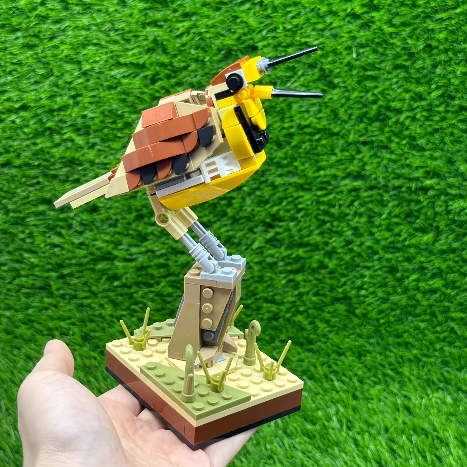MOC Western Meadowlark & Northern Cardinal Bird Building Blocks