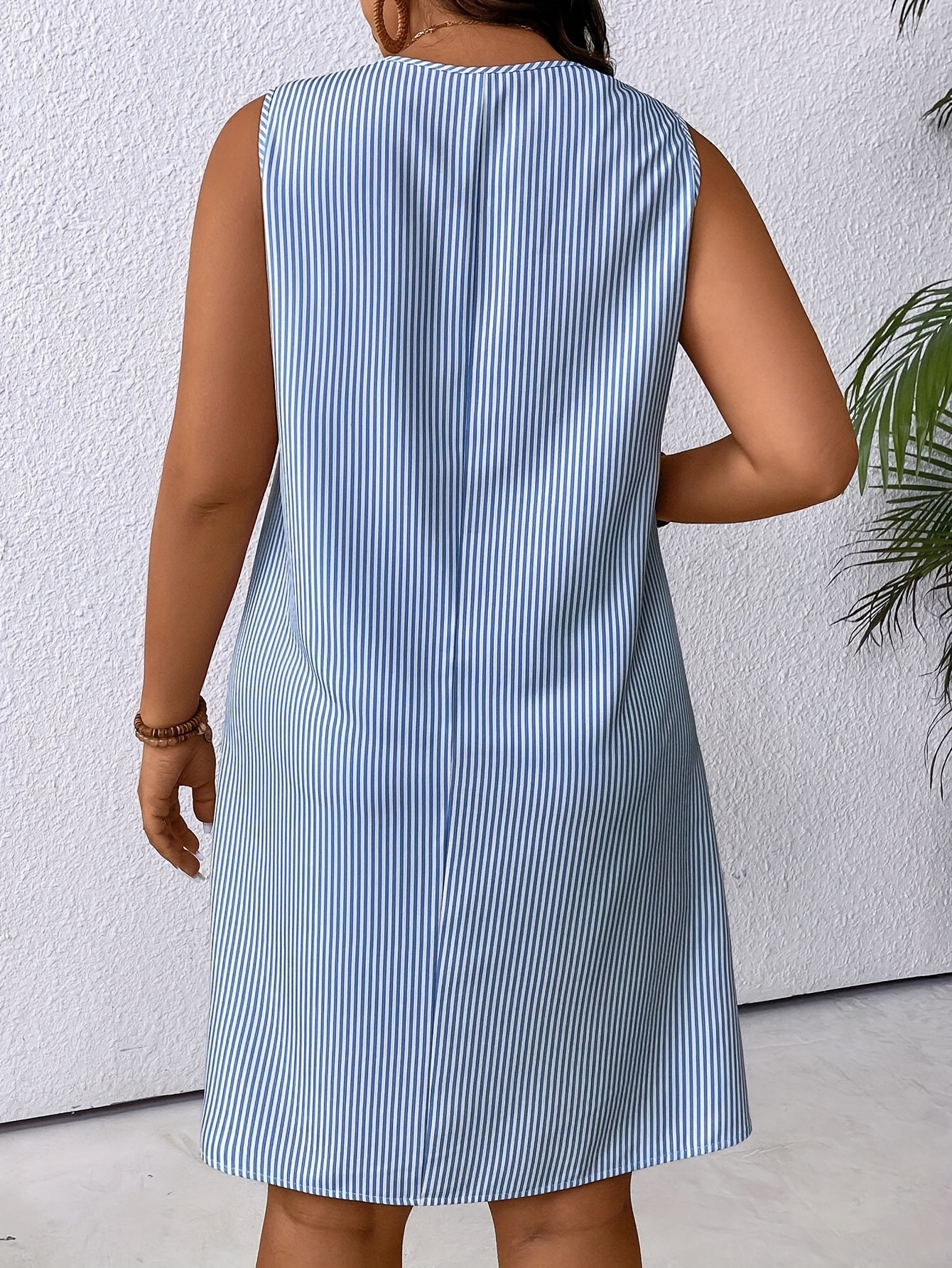 Plus Size Plus Size Women'S Sleeveless V-Neck Dress with Hem Double  Pockets Pink White Striped Casual Beachwear for Spring/Summer, Beach 