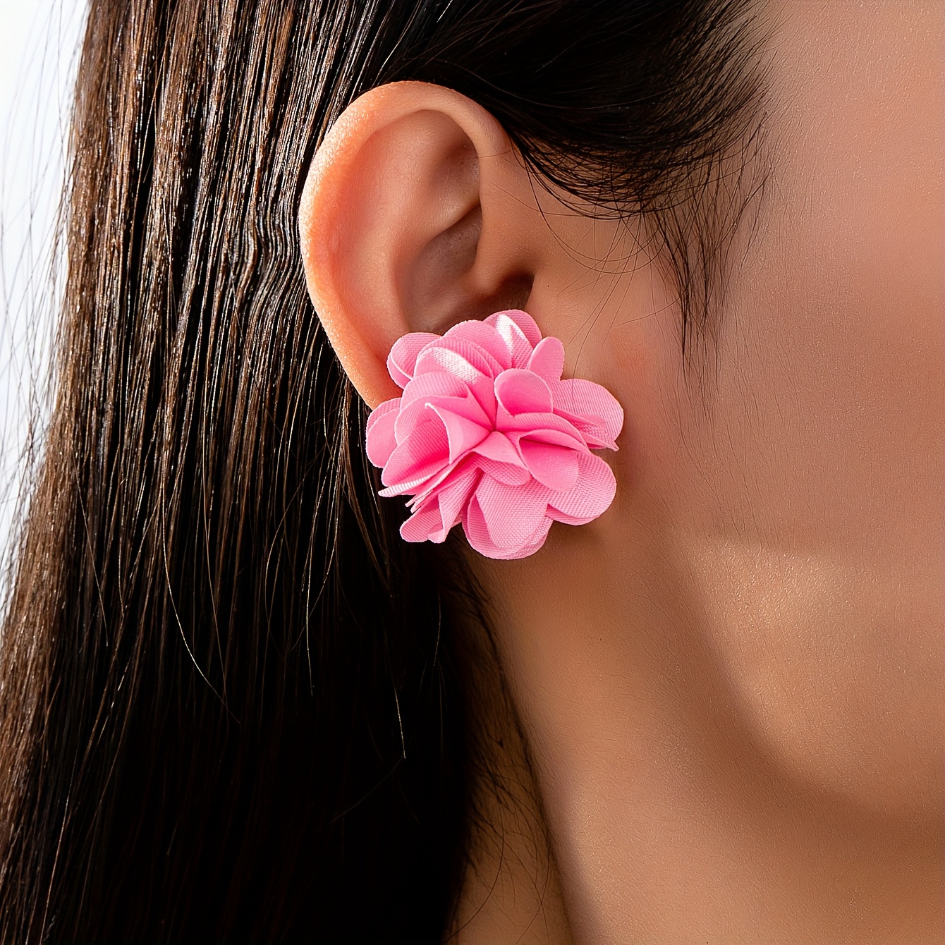 E-shop 2 Stück Bohemian-Stil Stoffblumen Ohrstecker für Damen – Ideal für Strandurlaub